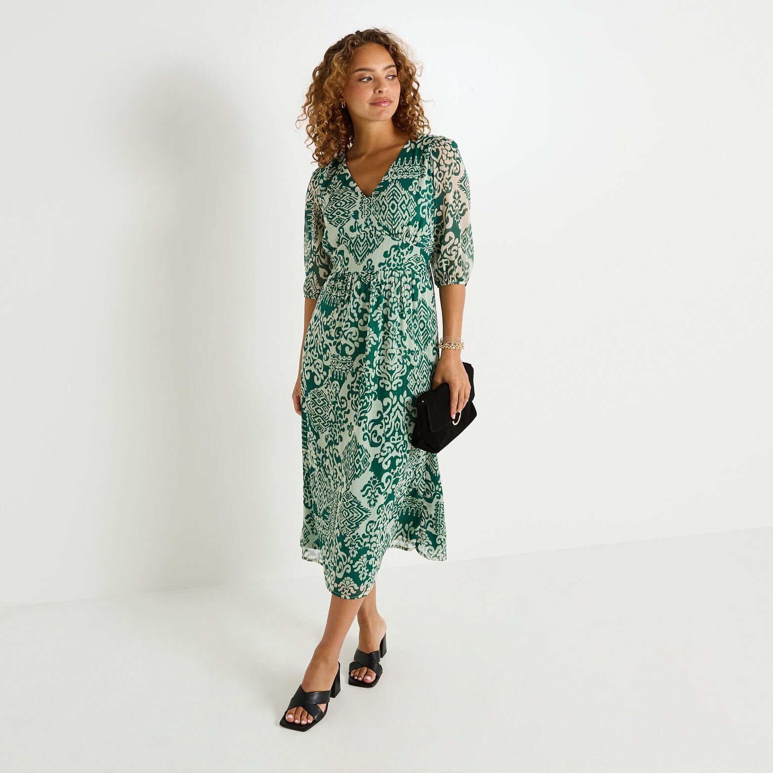 Robe longue imprimée col V 