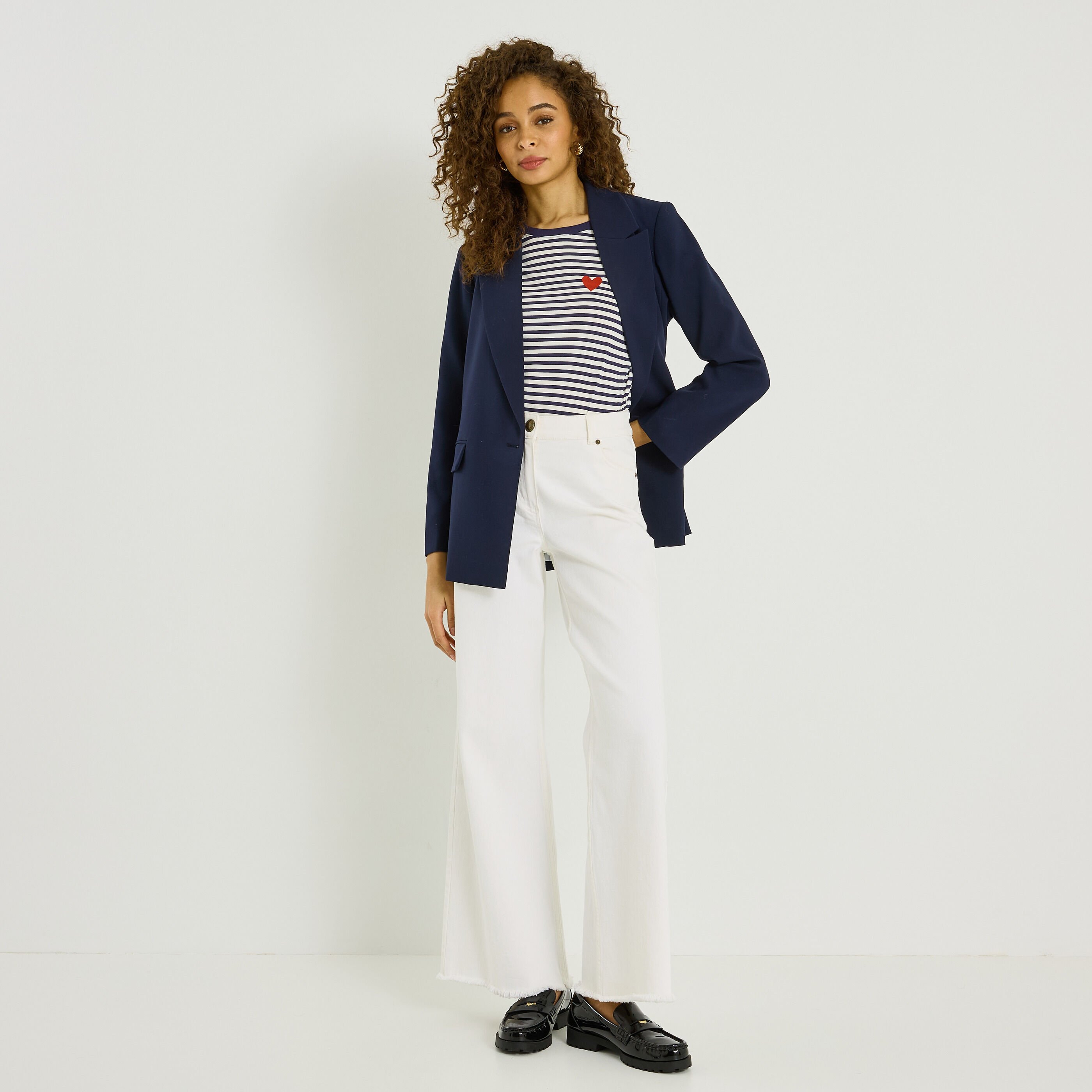 T-shirt ray&eacute; c&oelig;ur brod&eacute; femme