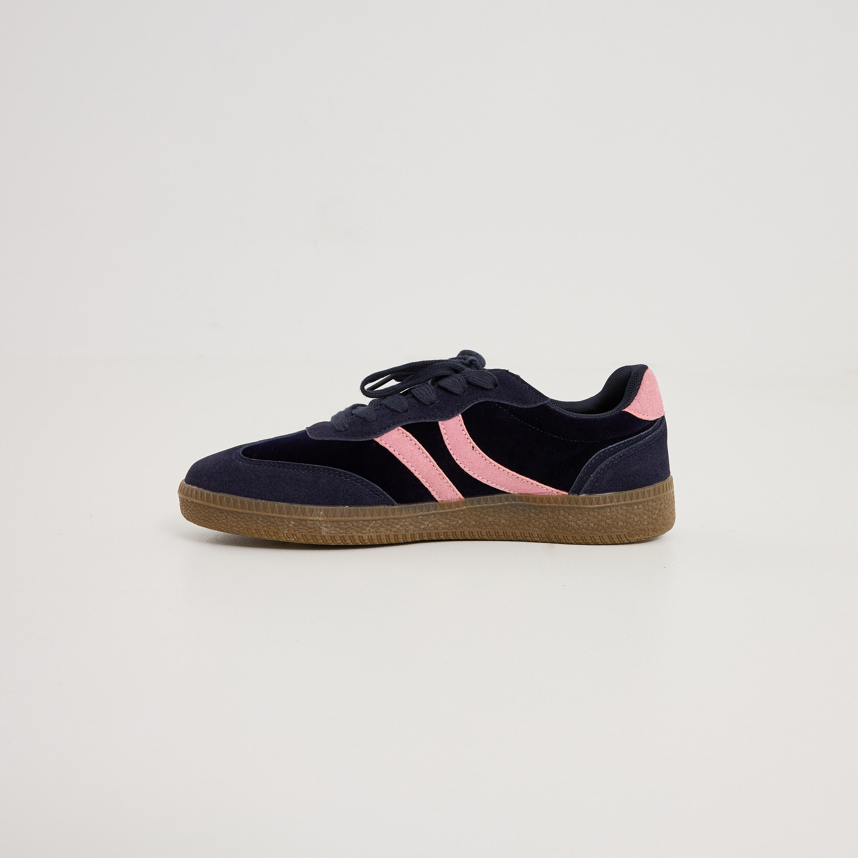 Baskets en velours femme