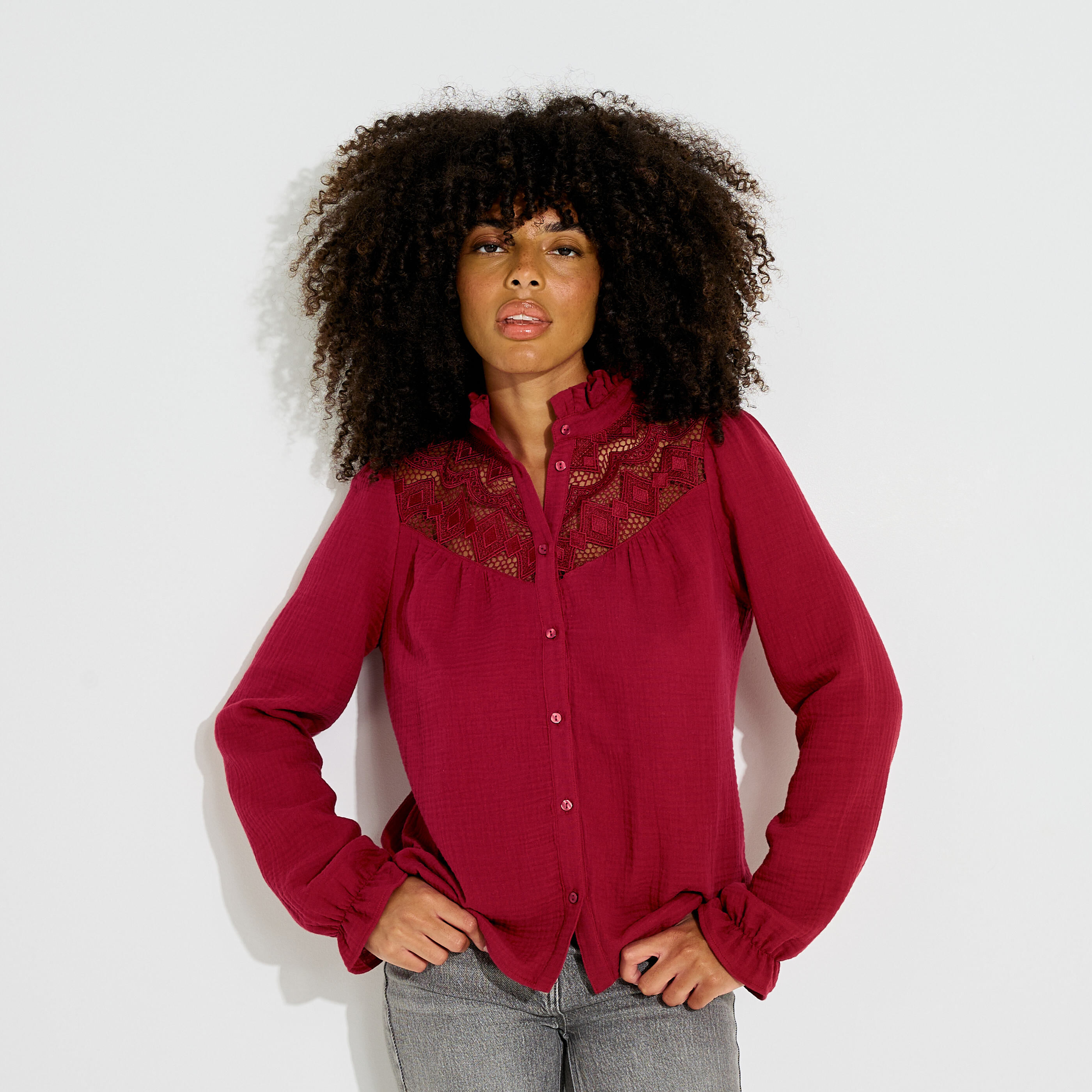 Chemise ajour&eacute;e en gaze de coton femme