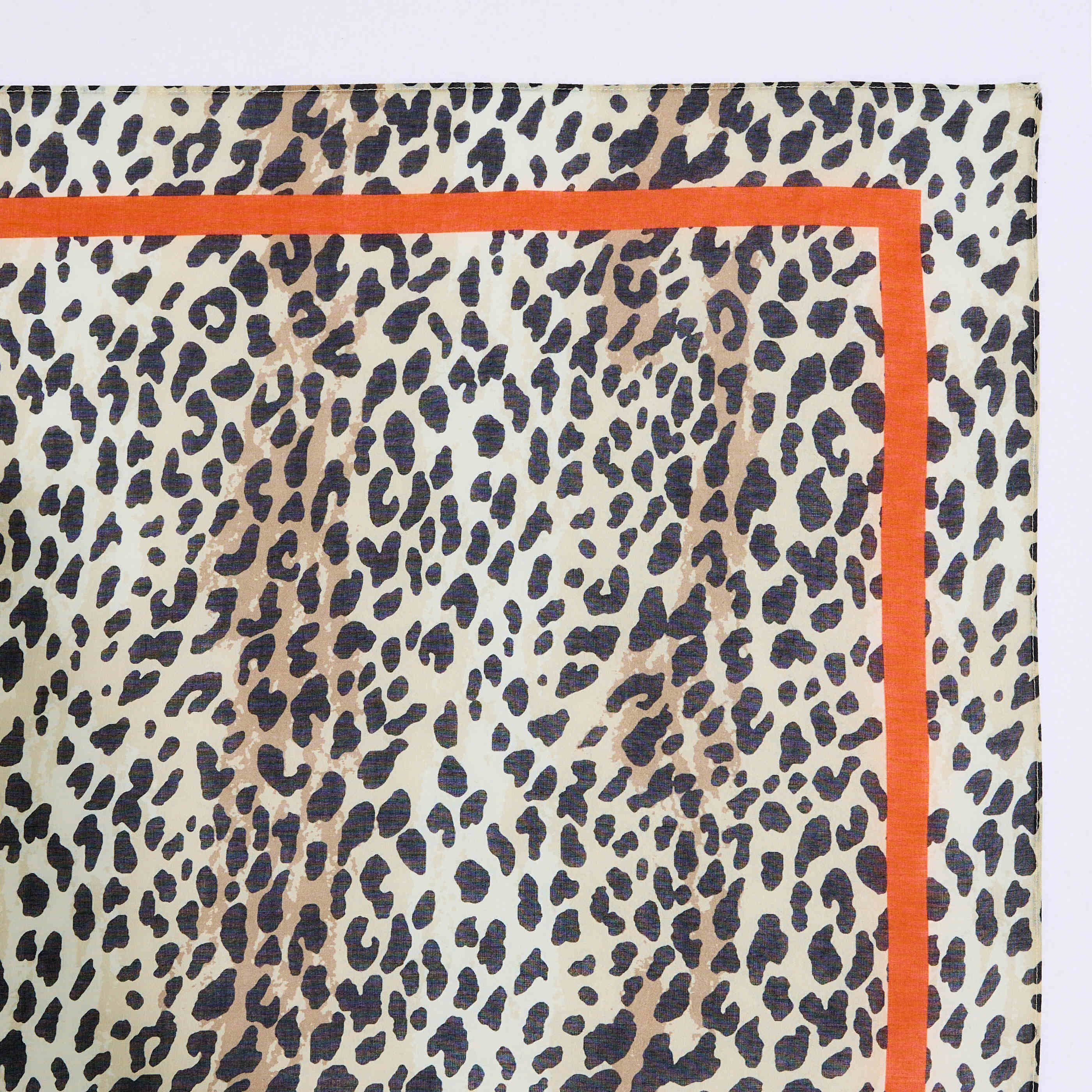 Foulard carr&eacute; imprim&eacute; l&eacute;opard femme
