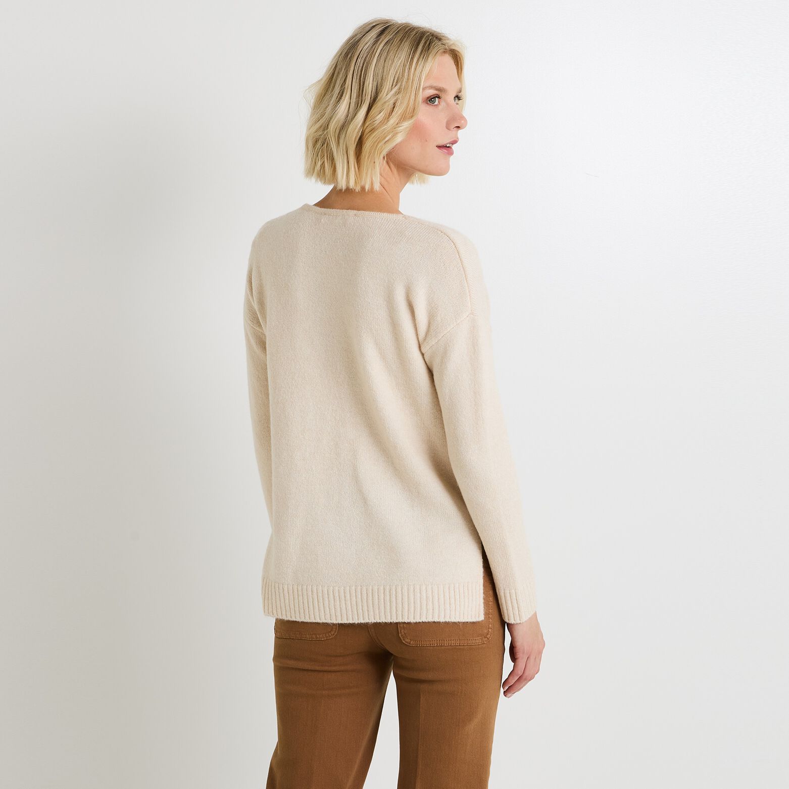 Pull col V femme