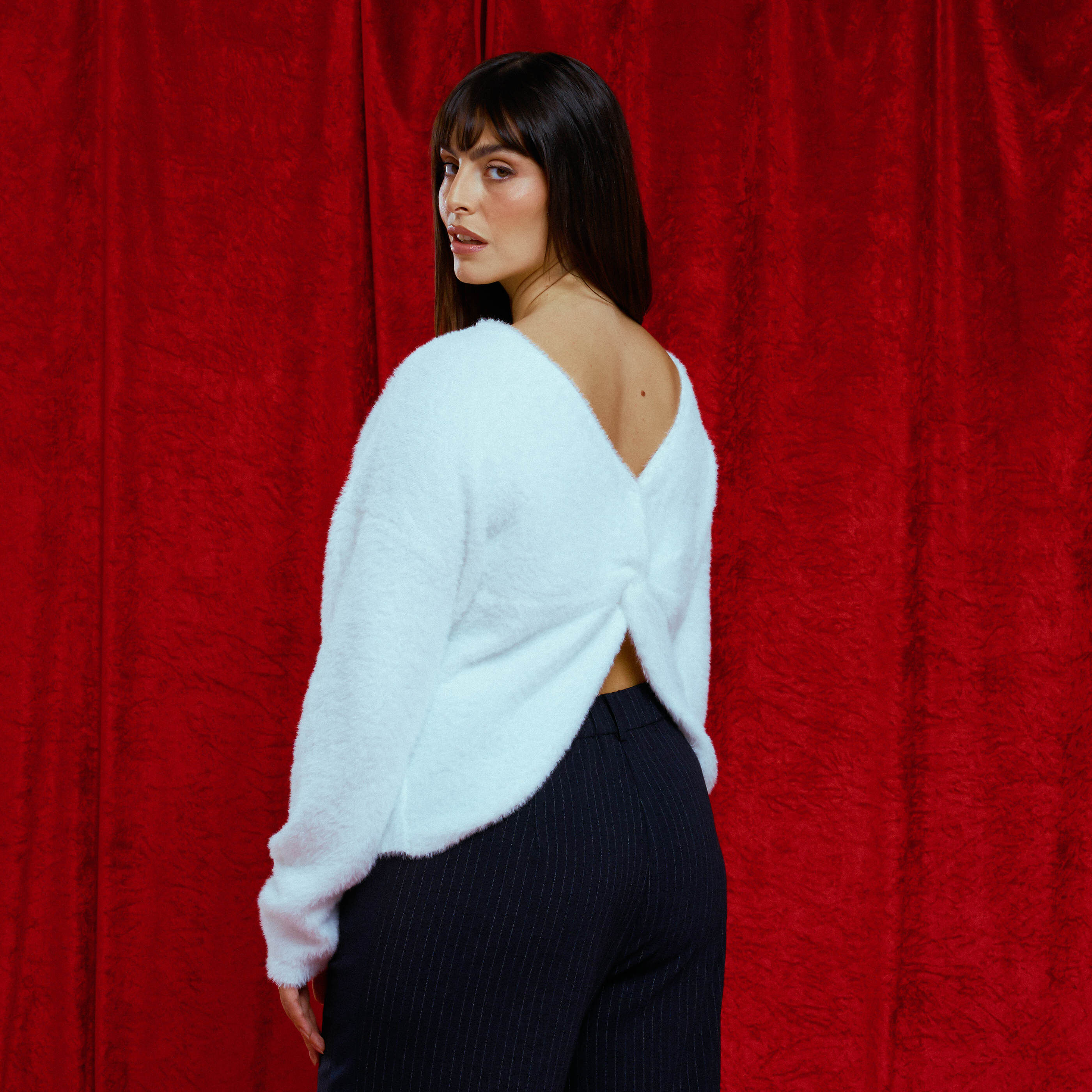 Pull fluffy &agrave; col rond femme