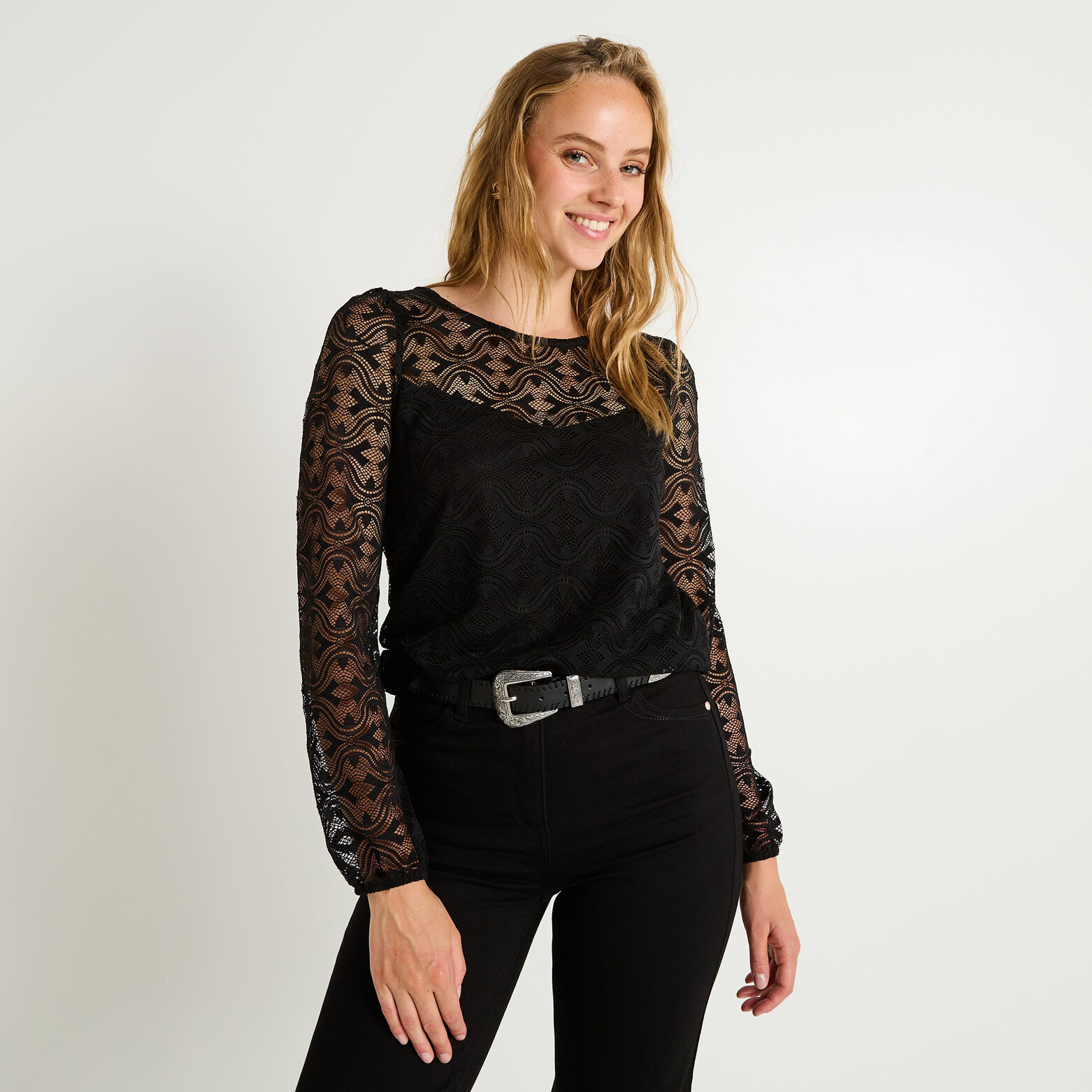 Blouse maille brodée femme