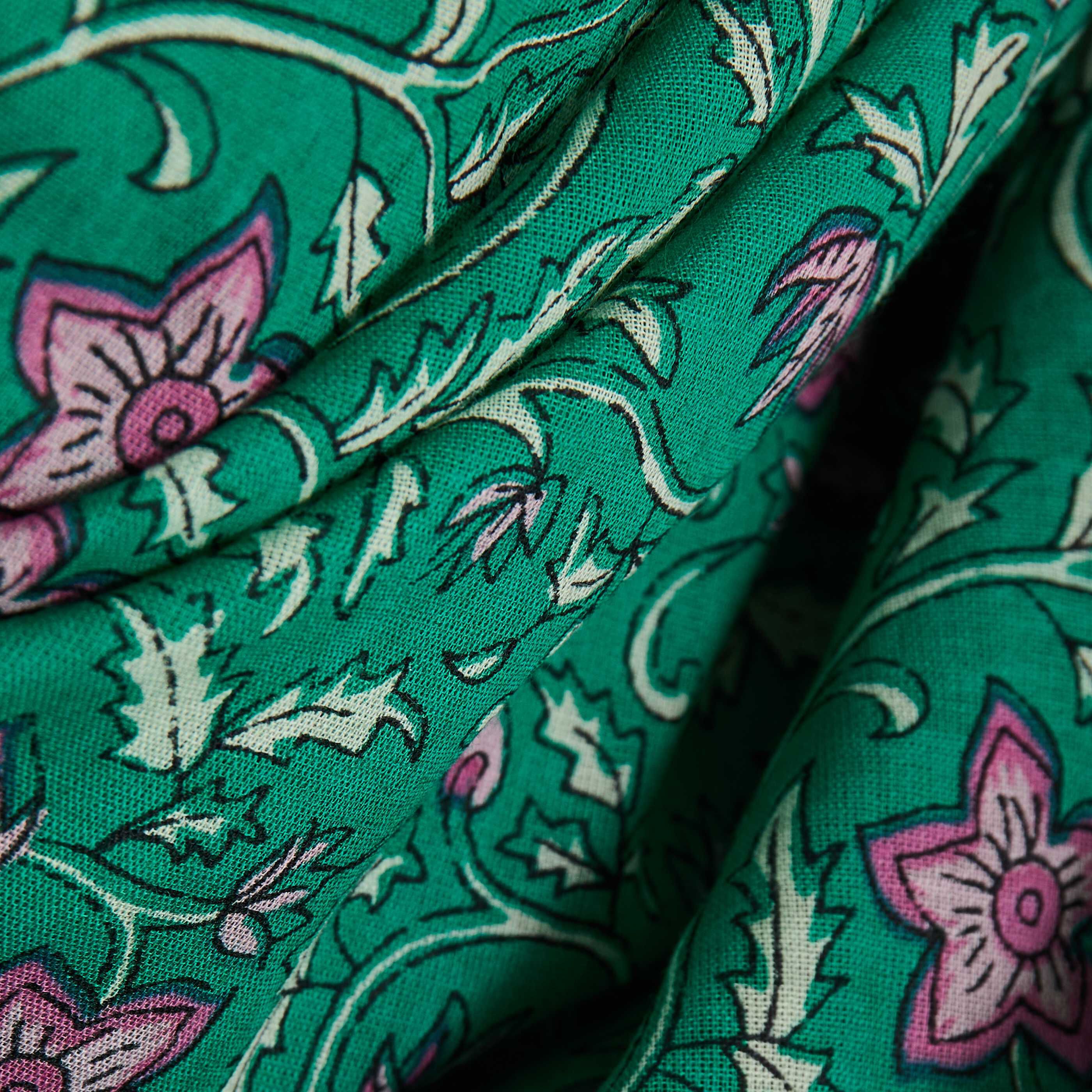 Etole l&eacute;g&egrave;re femme