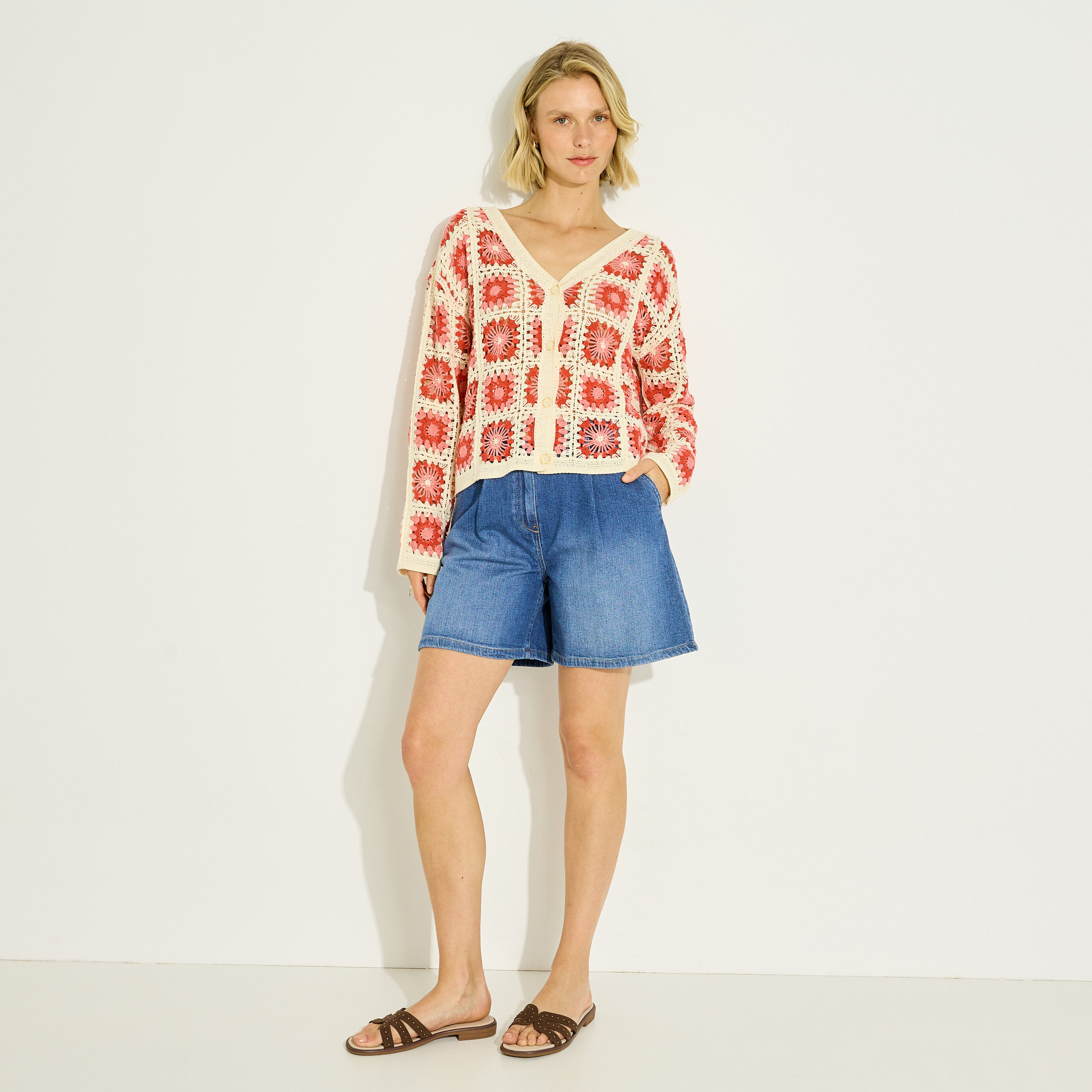 Gilet col V en crochet femme
