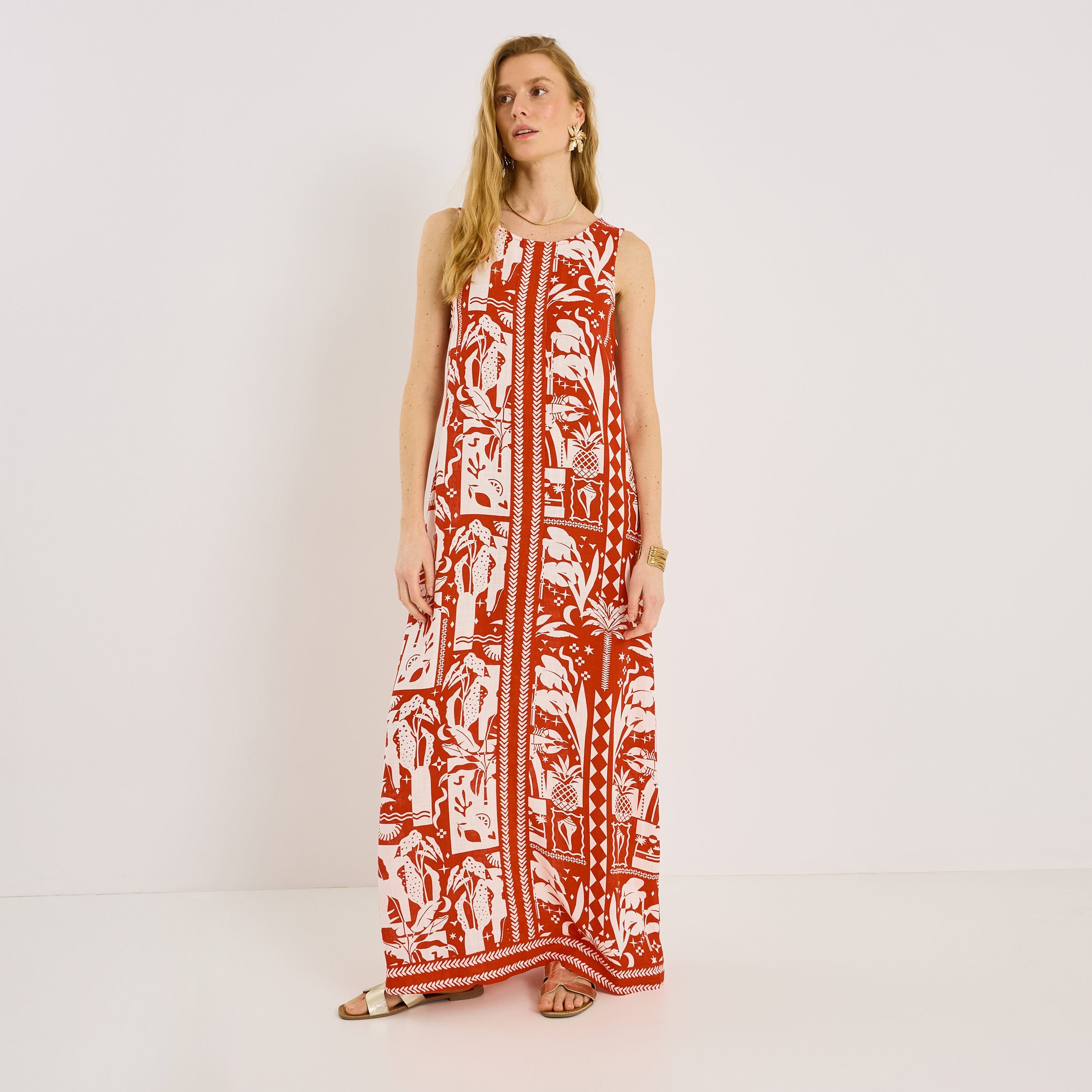 Robe longue habill&eacute;e sans manches