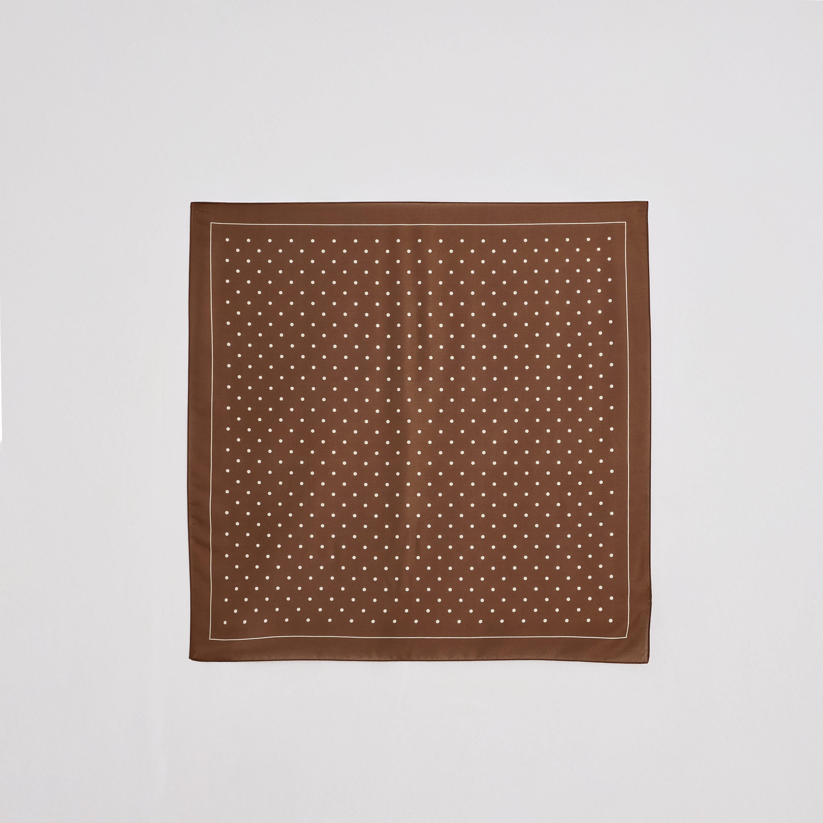 Foulard carr&eacute; &agrave; pois femme