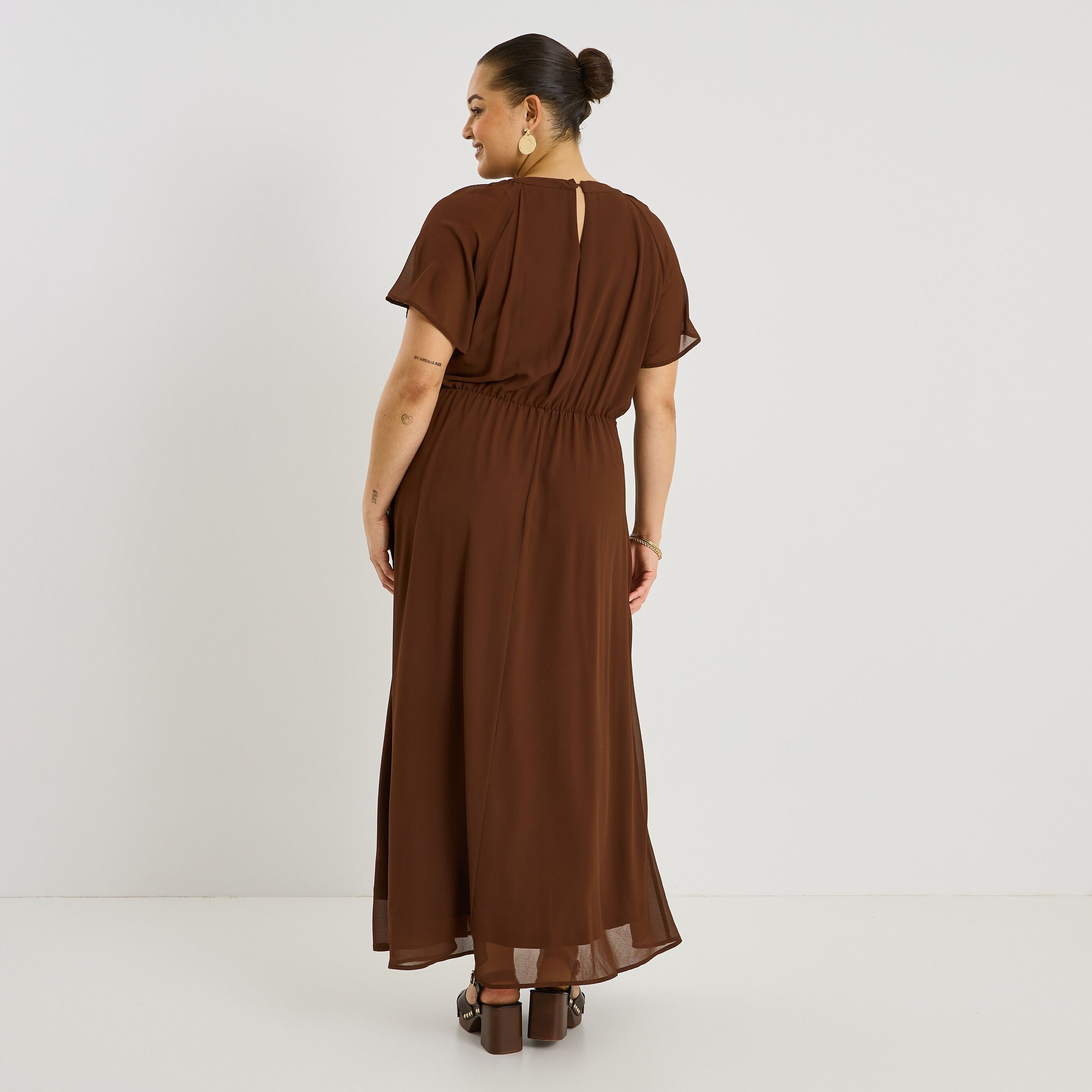 Robe longue unie habill&eacute;e 