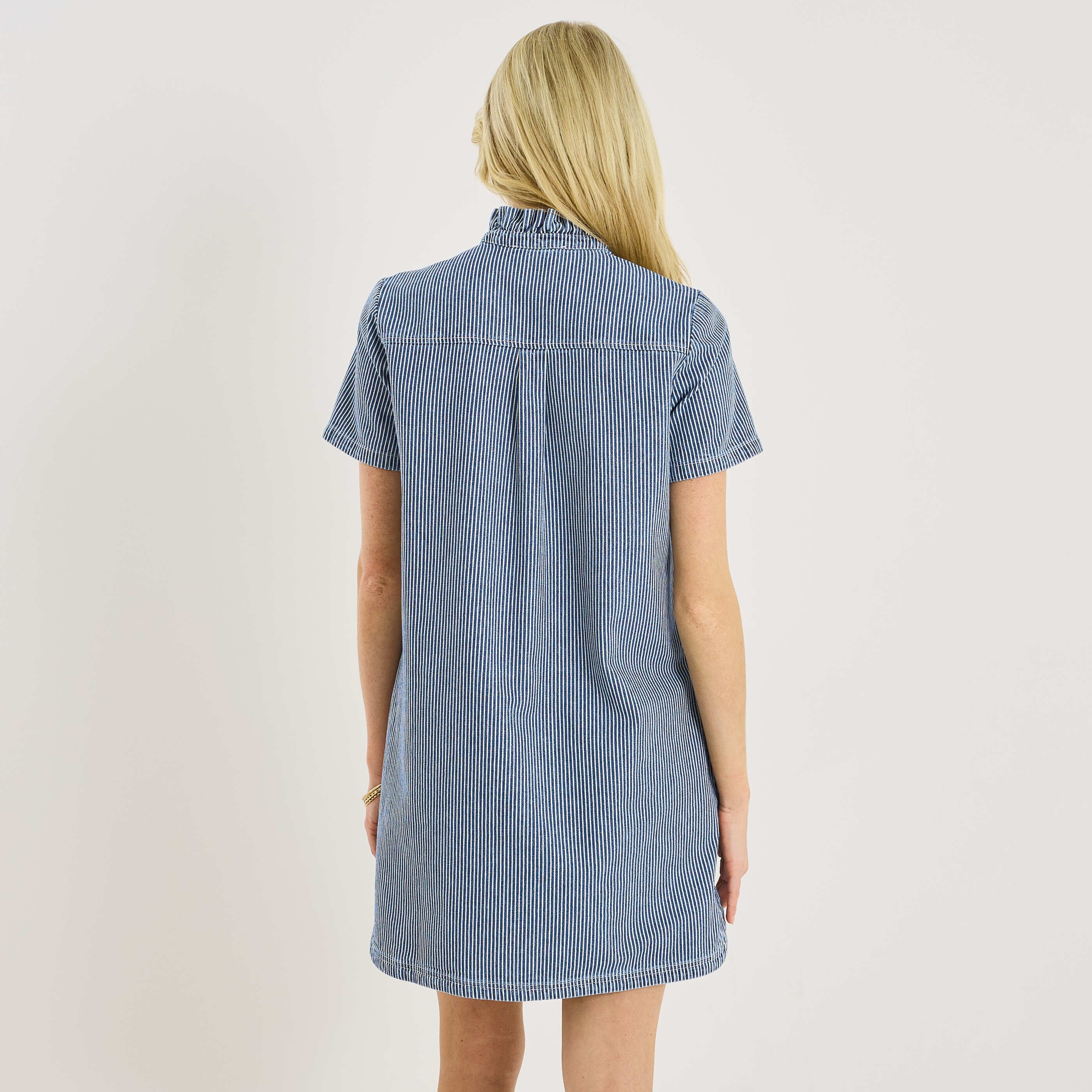 Robe courte &agrave; rayures col montant