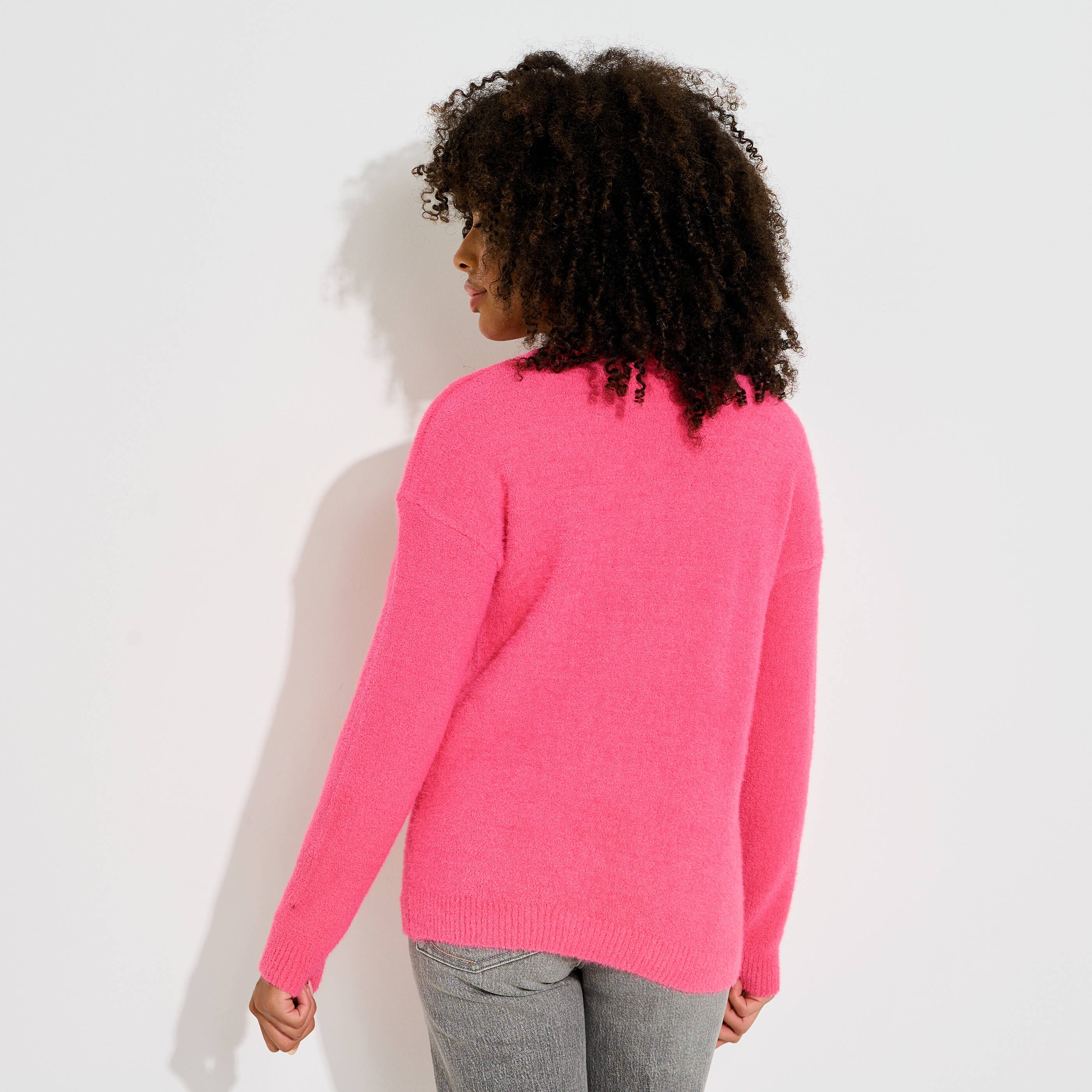 Pull doux manches longues col V femme