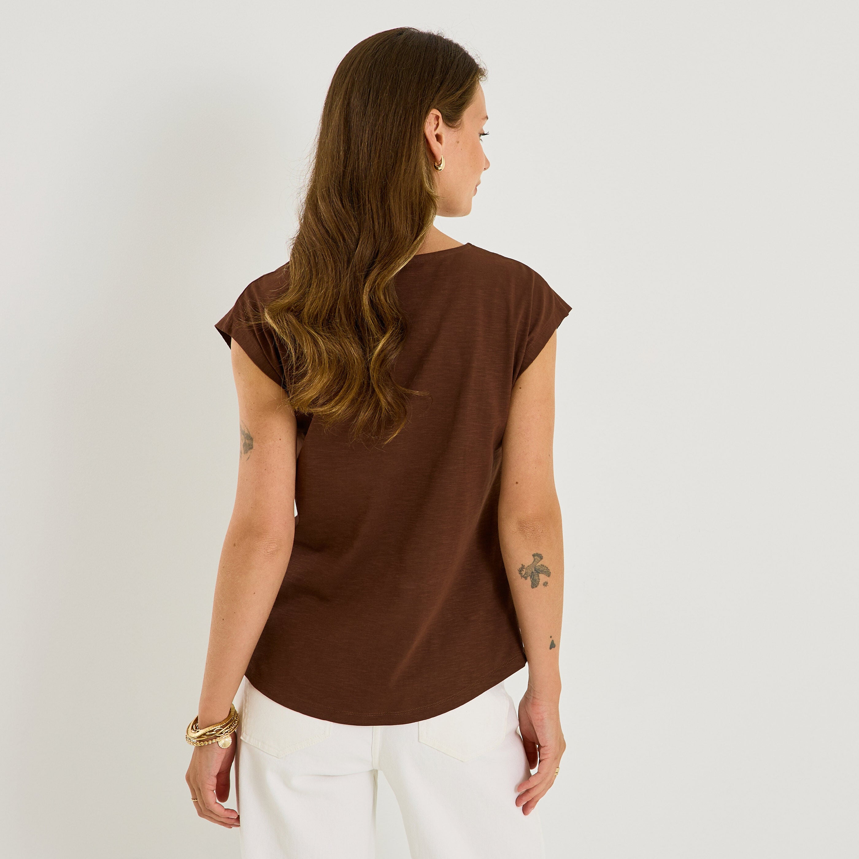 T-shirt manches courtes col V femme