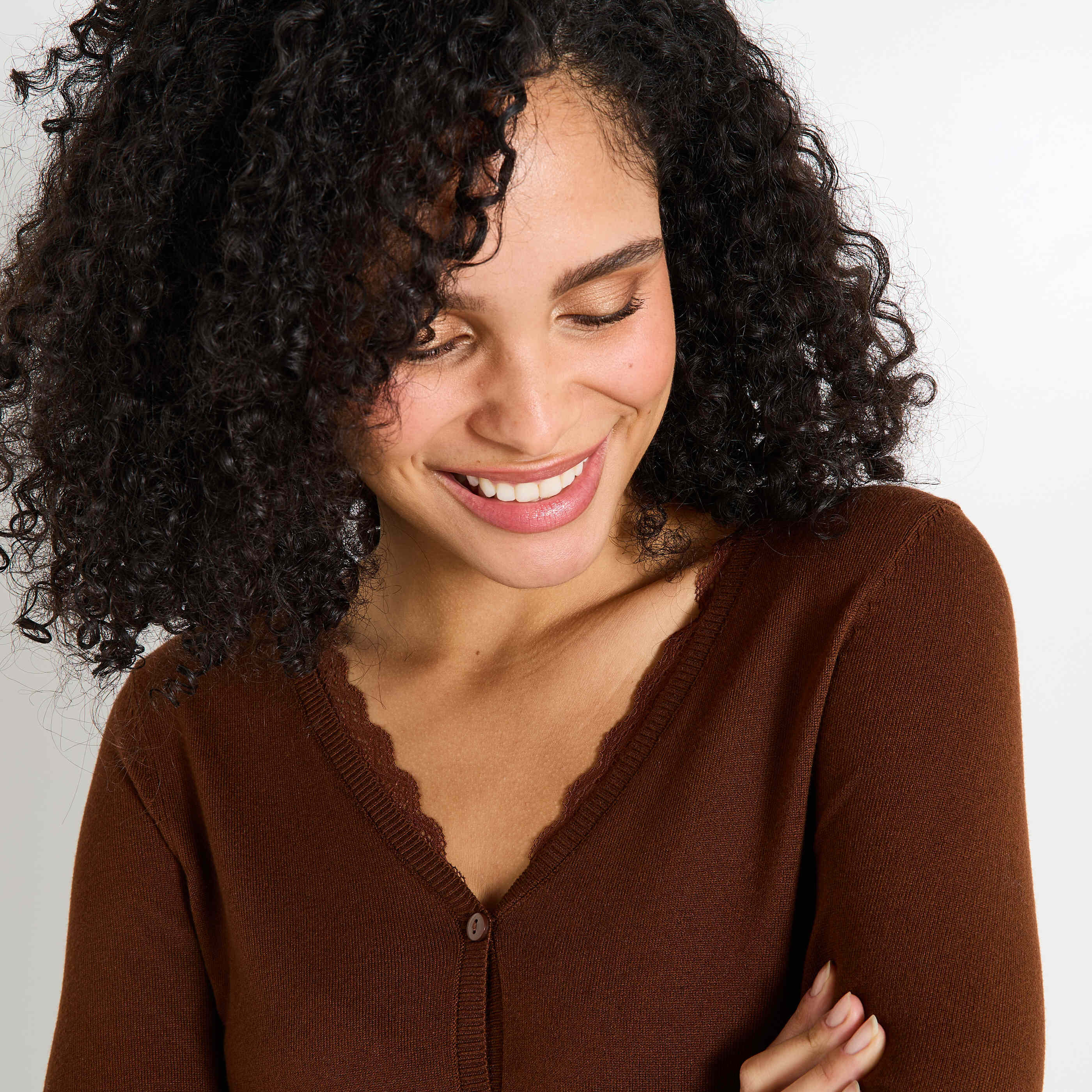 Gilet col V ajour&eacute; femme