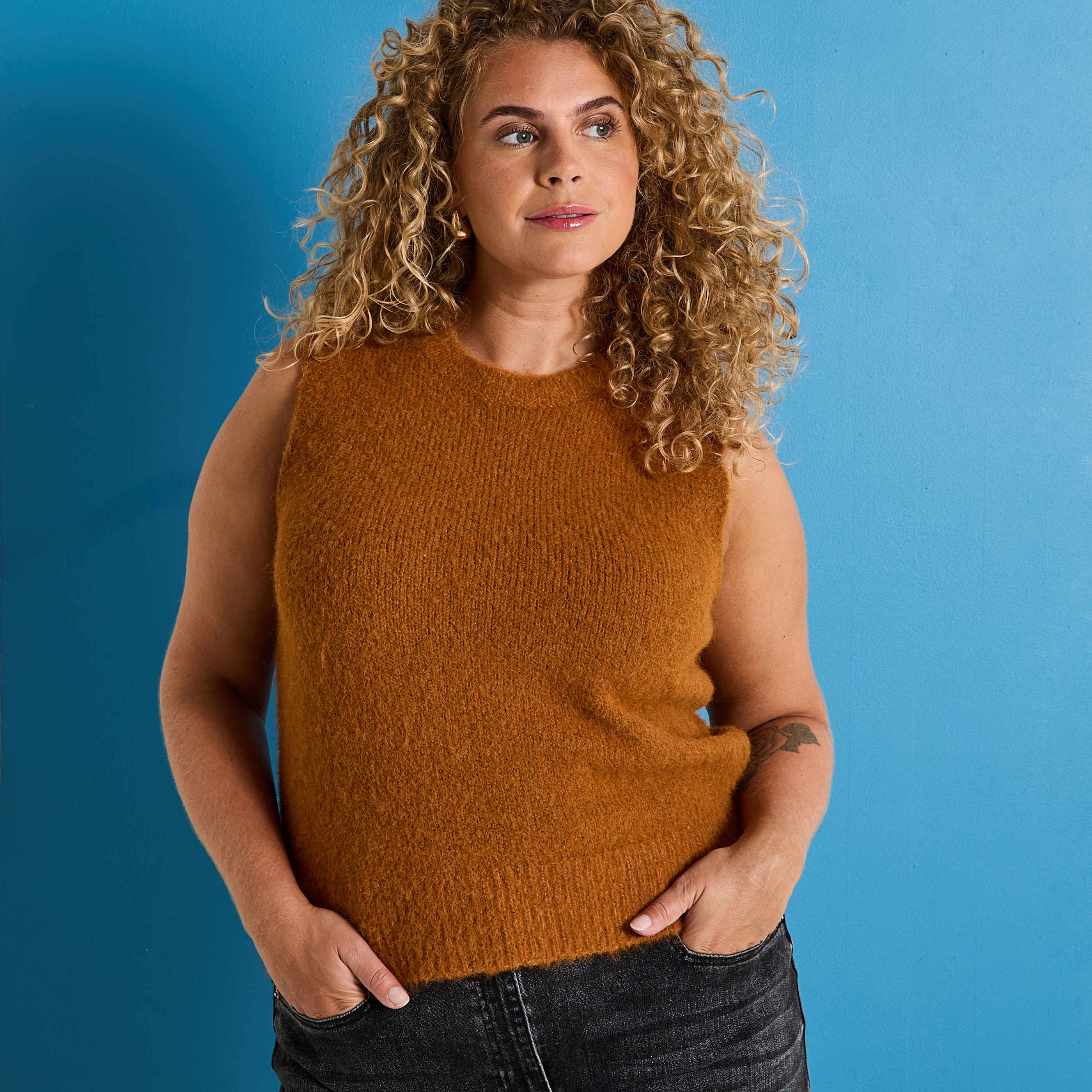 Pull col rond sans manches femme