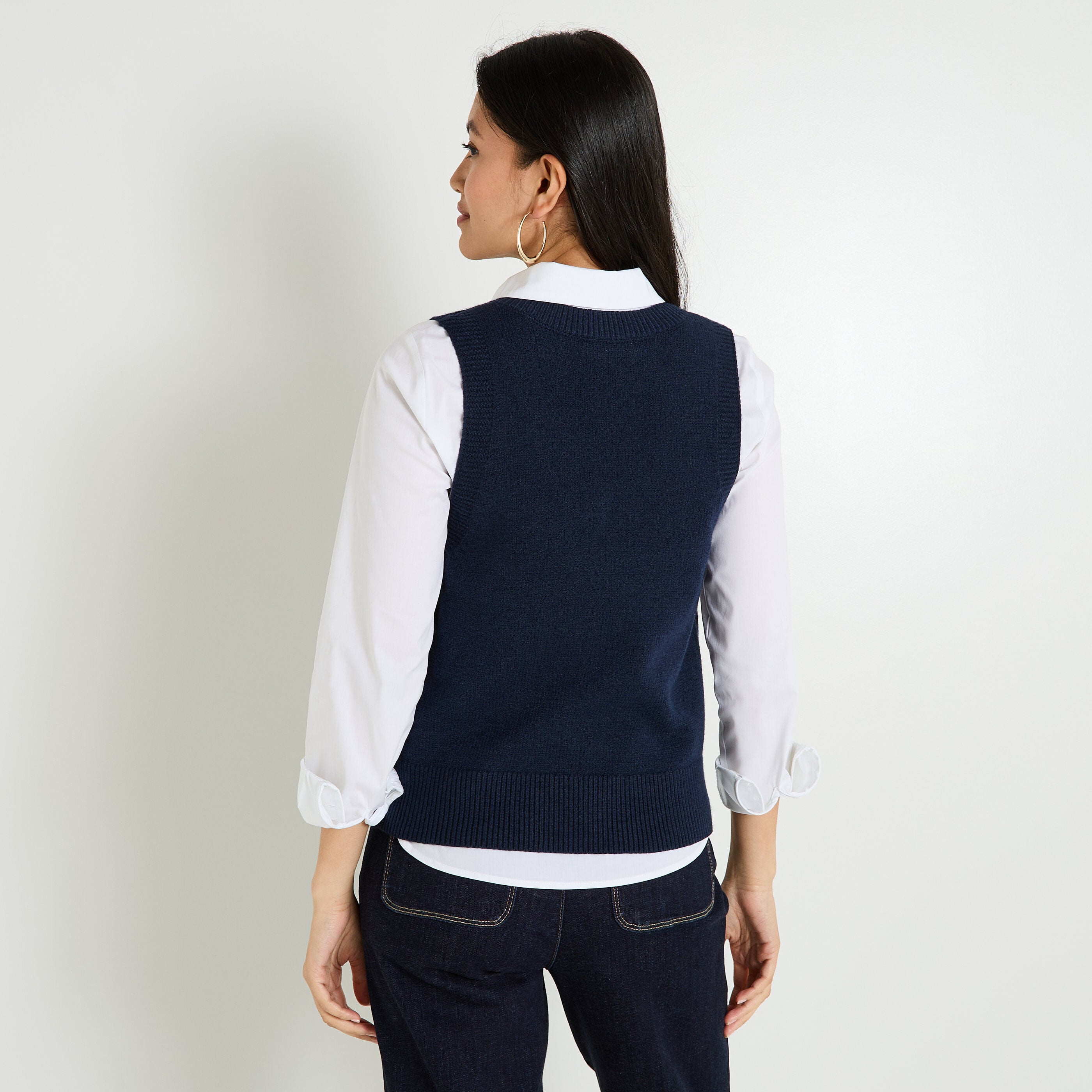 Pull sans manches &agrave; col V femme