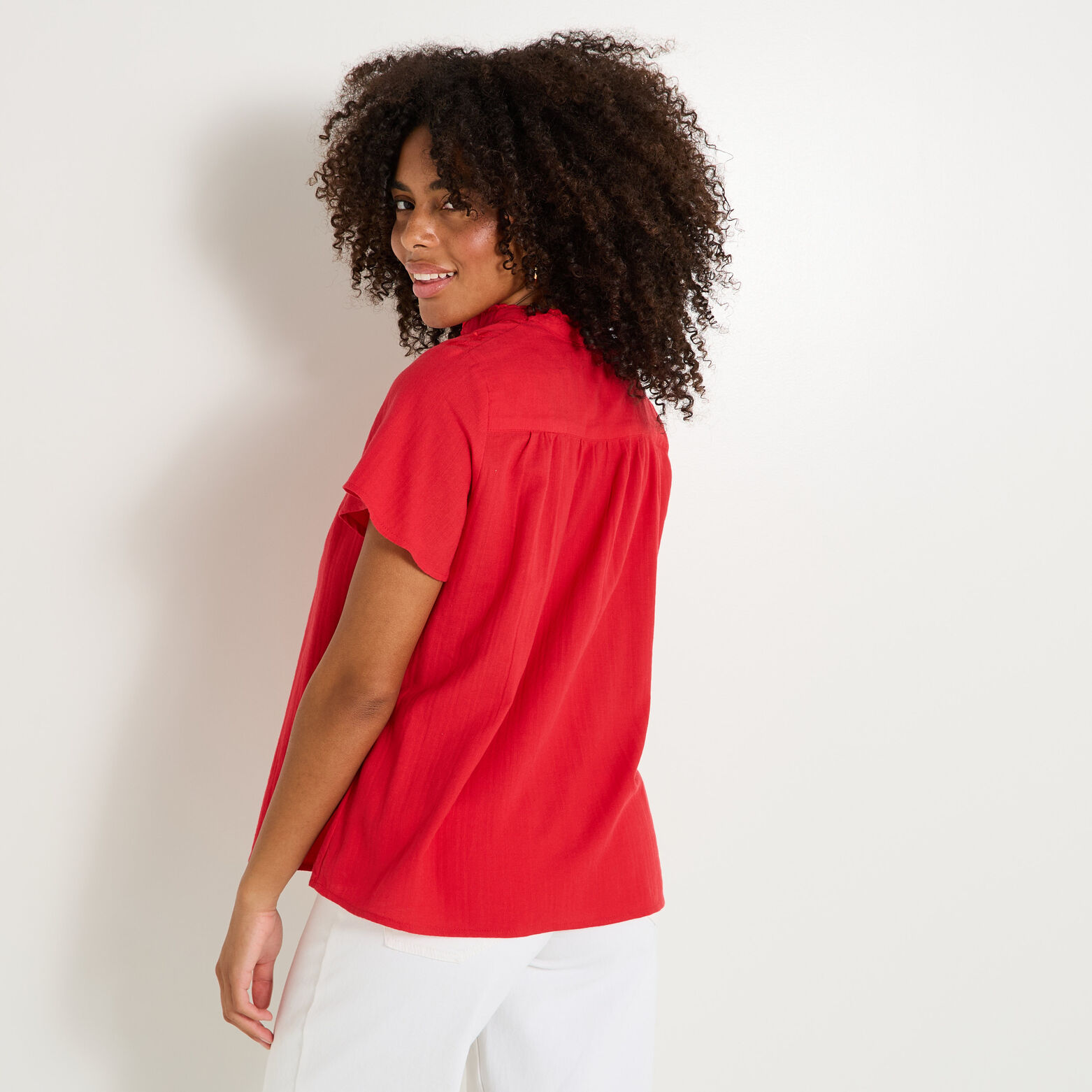 Blouse brodée femme