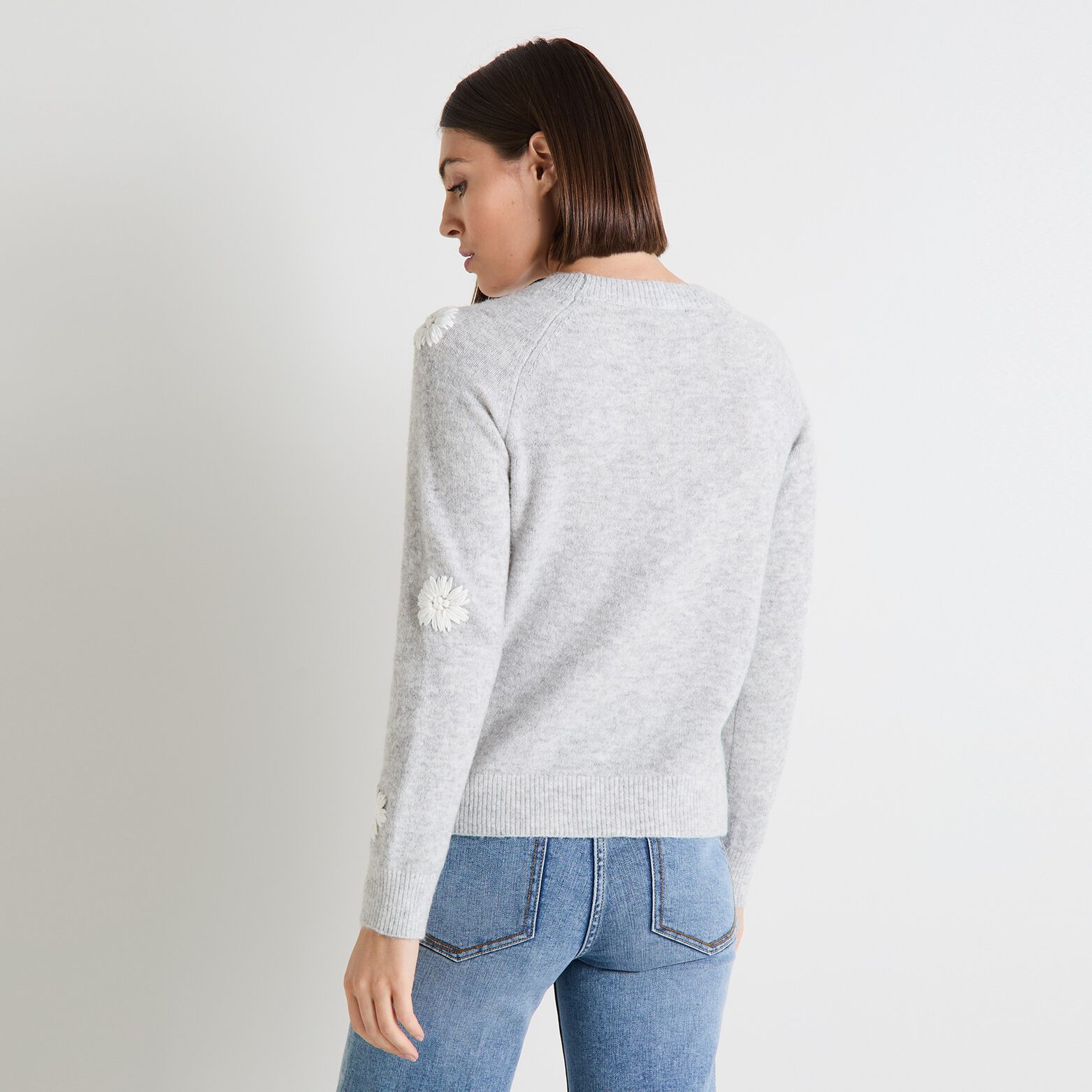 Pull fleurs brodées femme