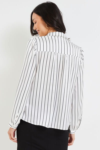 Chemise satinée à manches longues