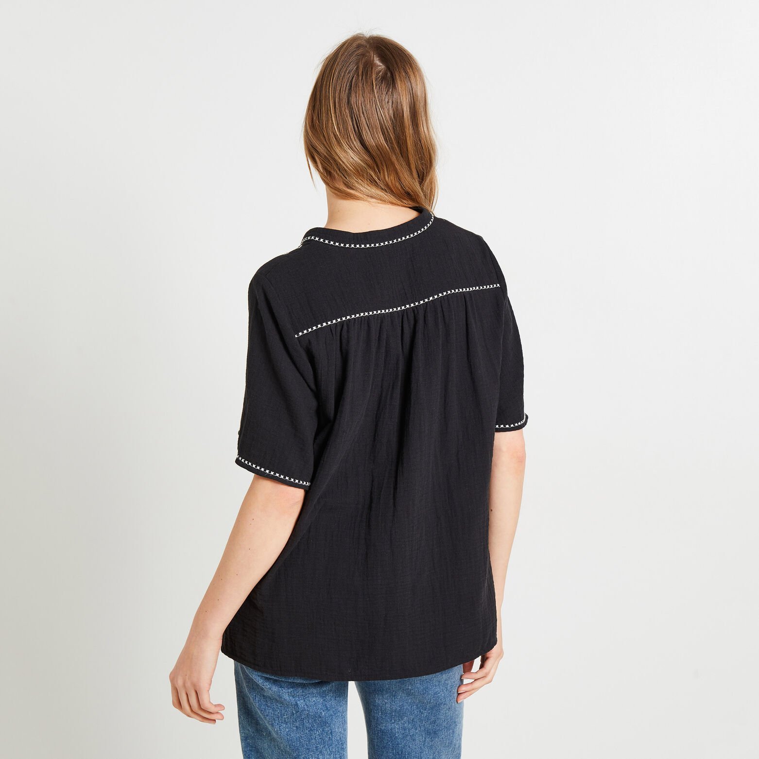 Blouse gaze de coton brodée femme