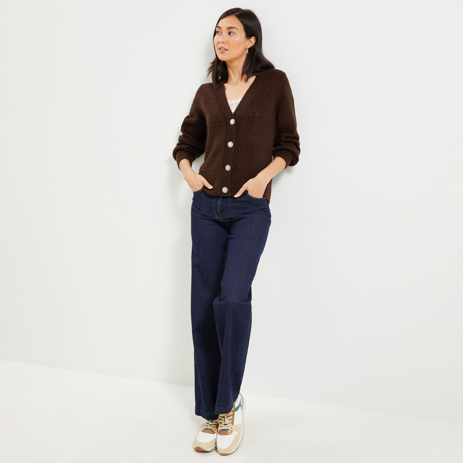 Gilet col V ajouré femme