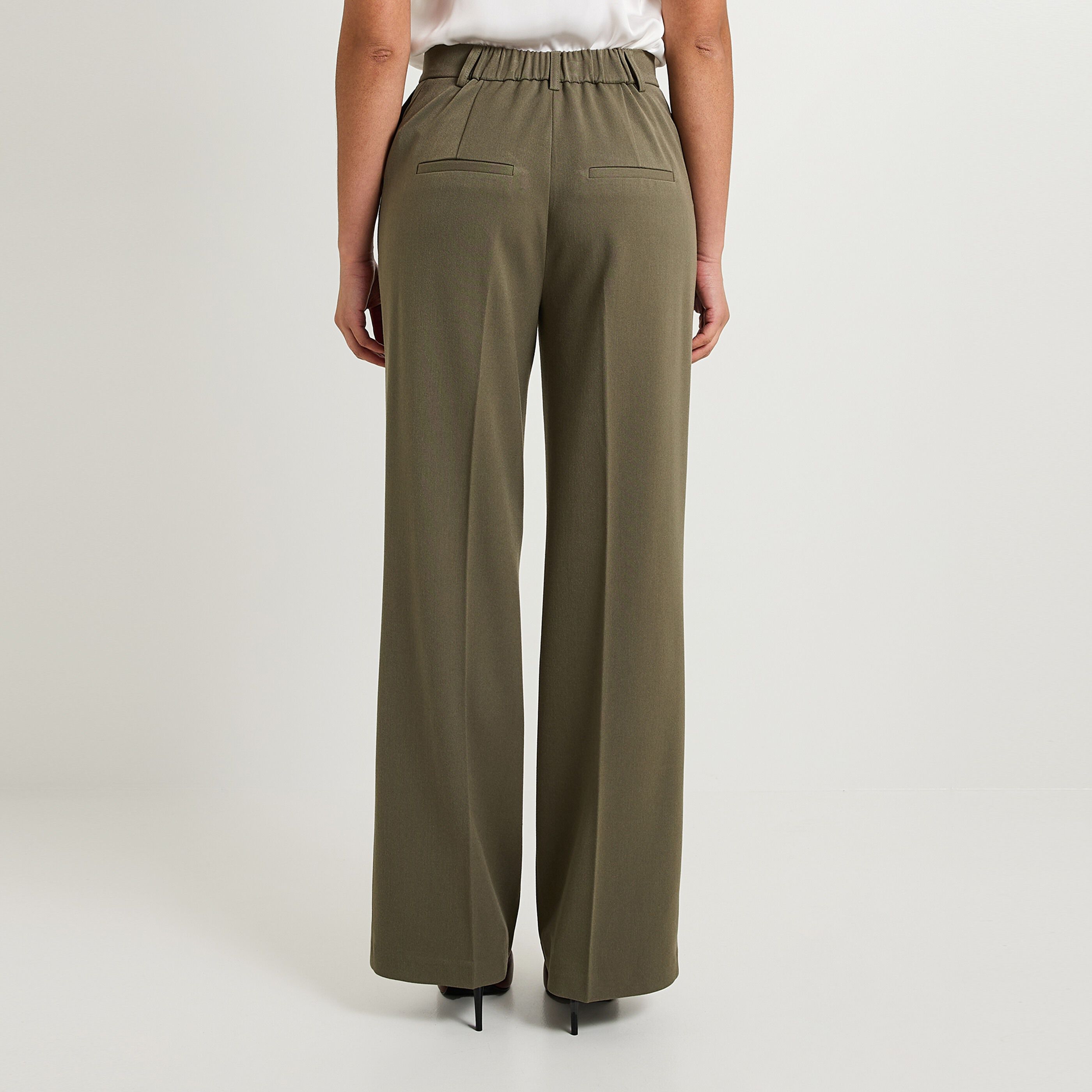 Pantalon large &agrave; pinces femme