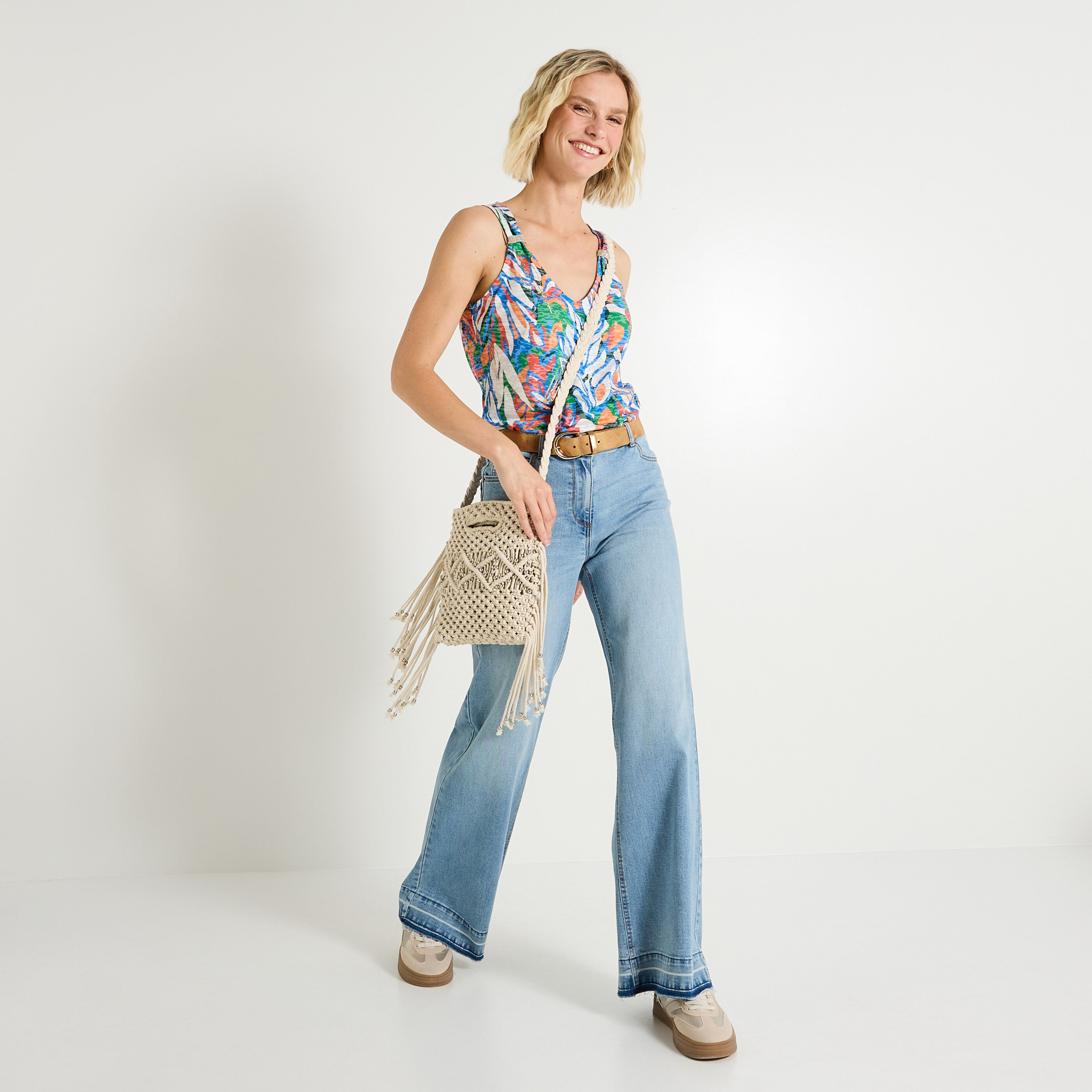 D&eacute;bardeur col V femme