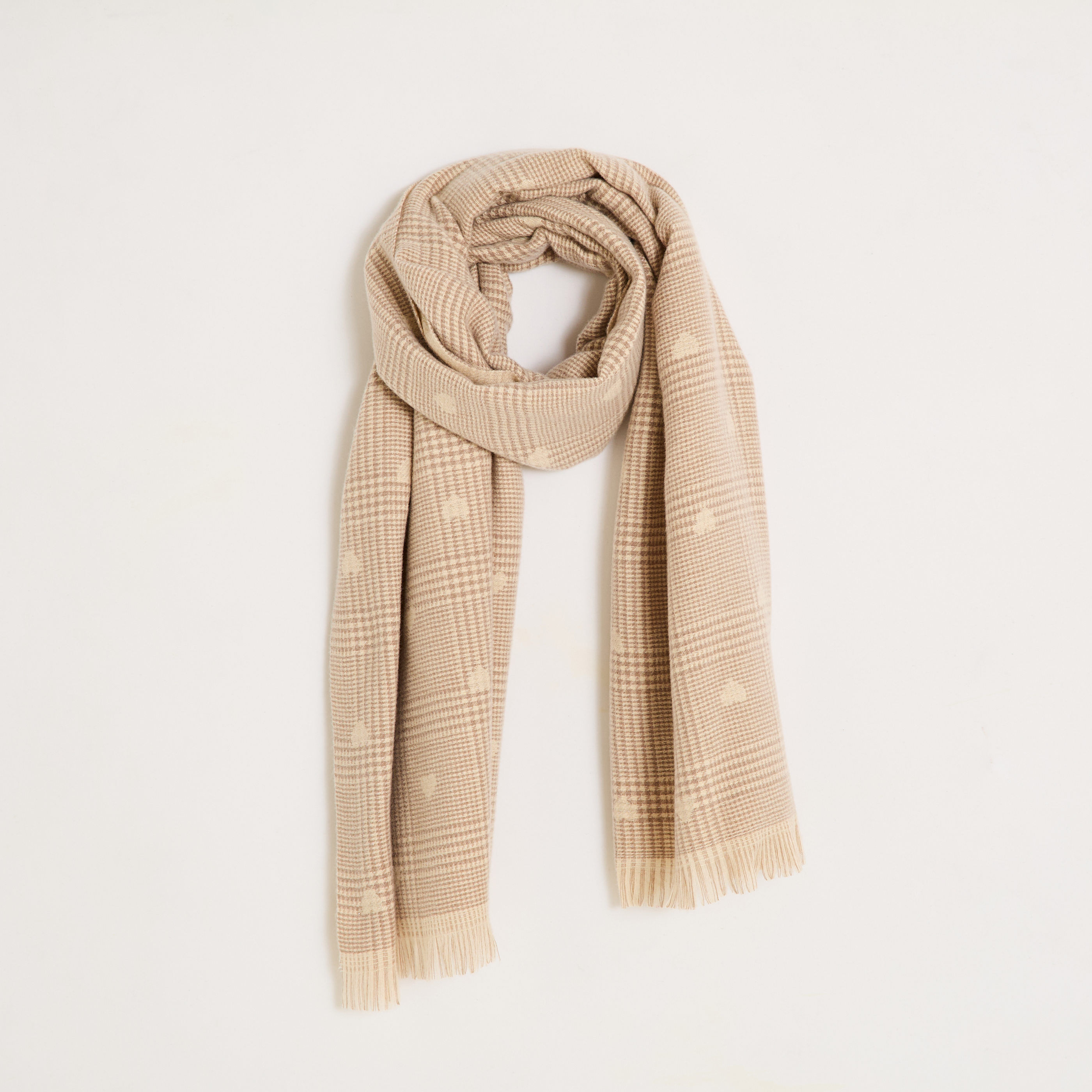 &Eacute;charpe carreaux et coeurs avec franges