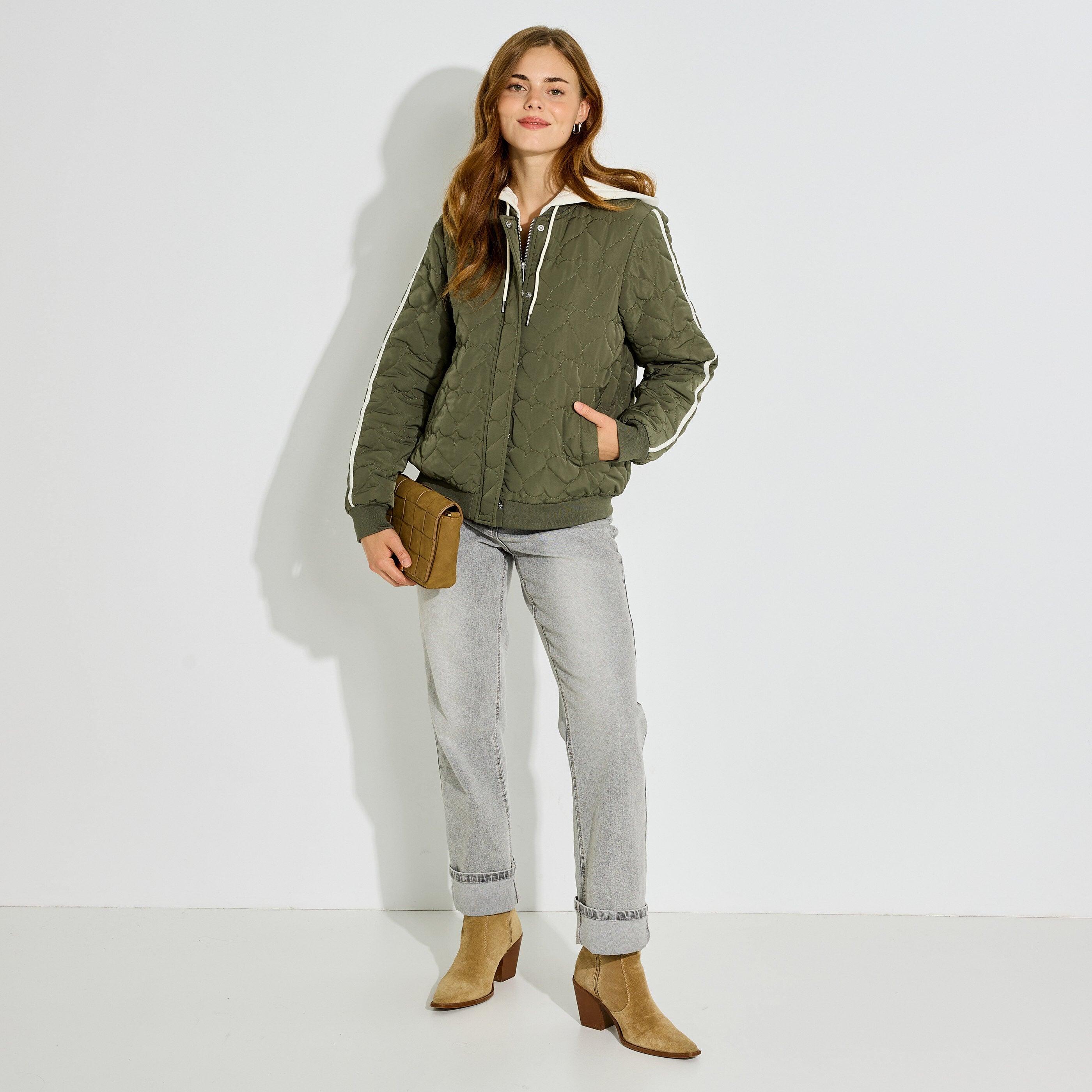 Blouson matelass&eacute; &agrave; capuche femme
