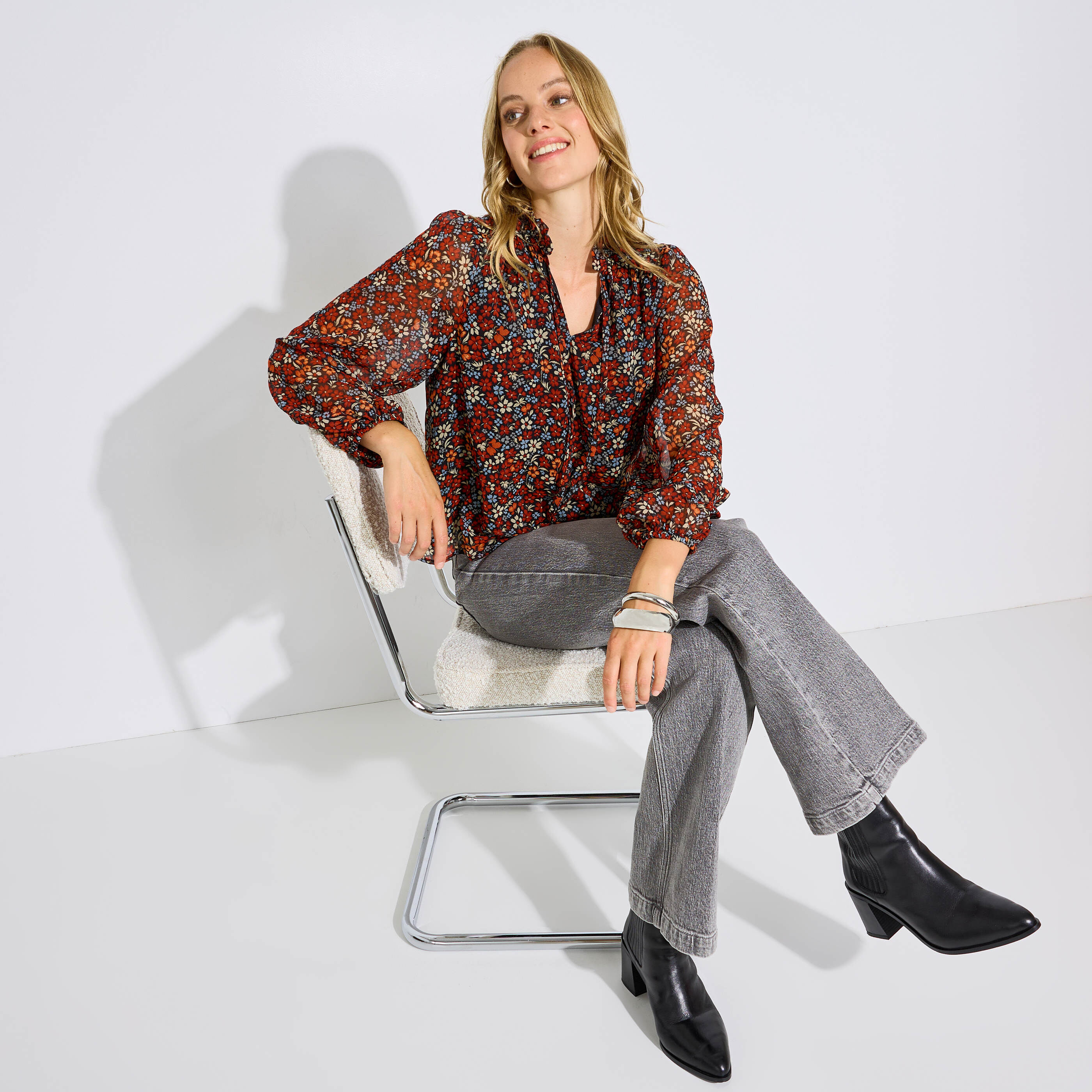 Blouse fluide col V imprim&eacute; fleuri femme