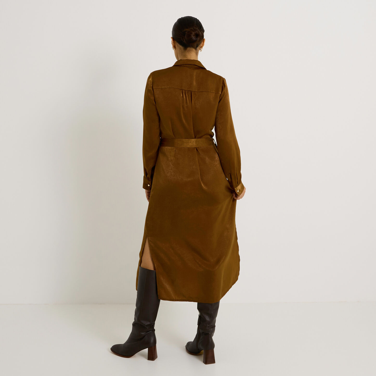 Robe longue satinée
