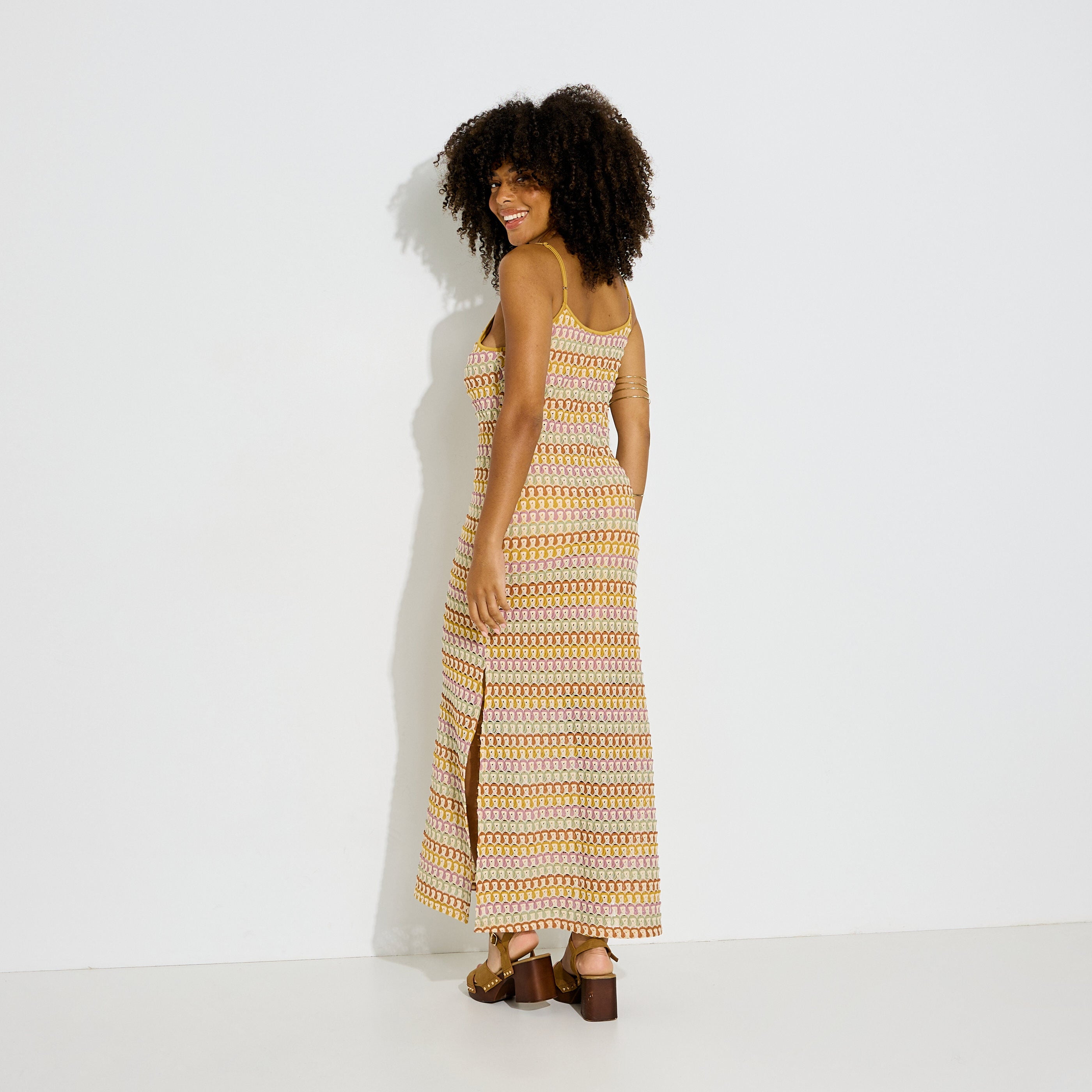 Robe longue en maille fentes lat&eacute;rales