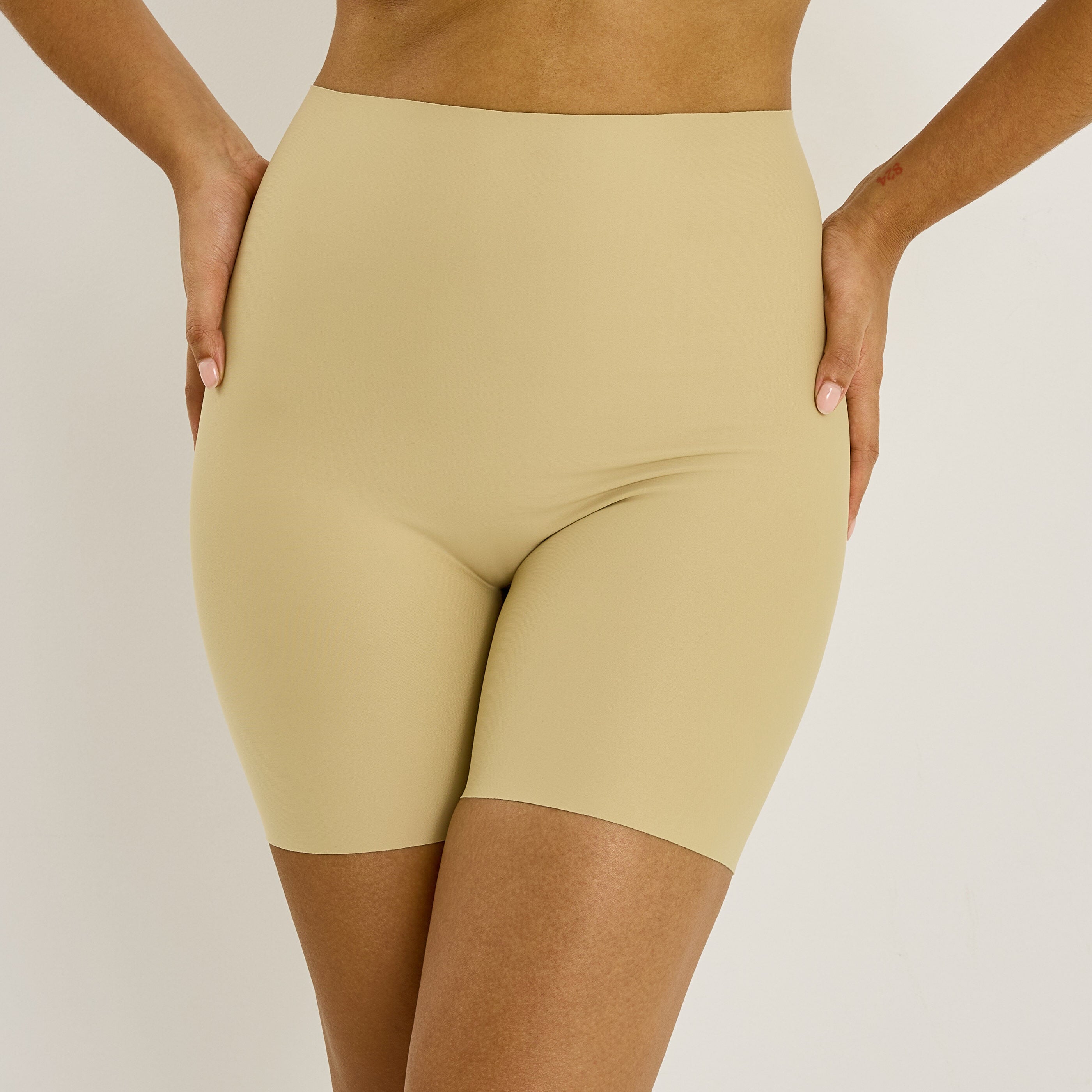 Shorty gainant femme