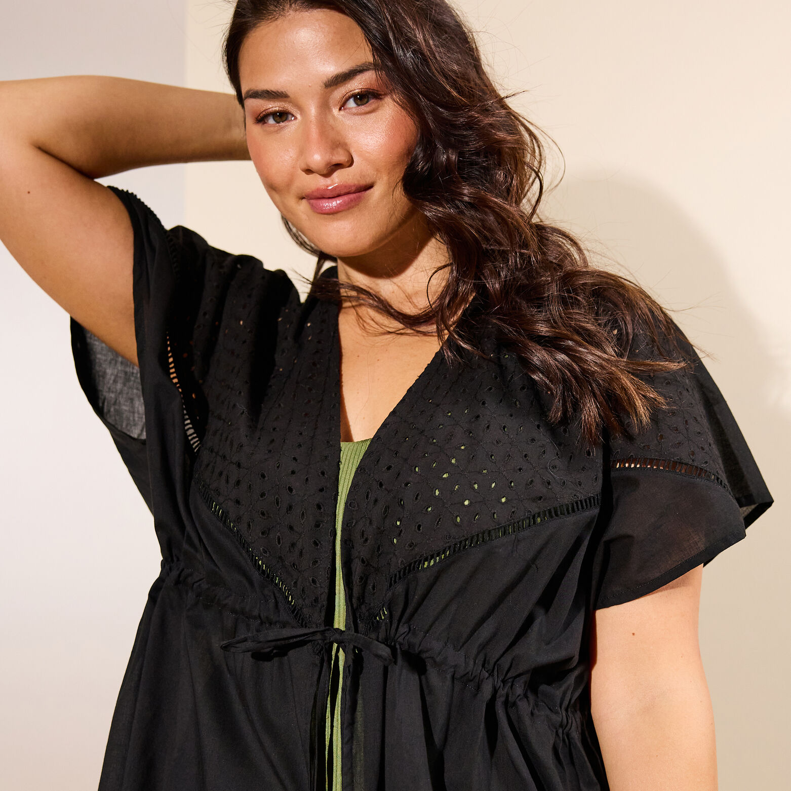 Paréo broderie femme