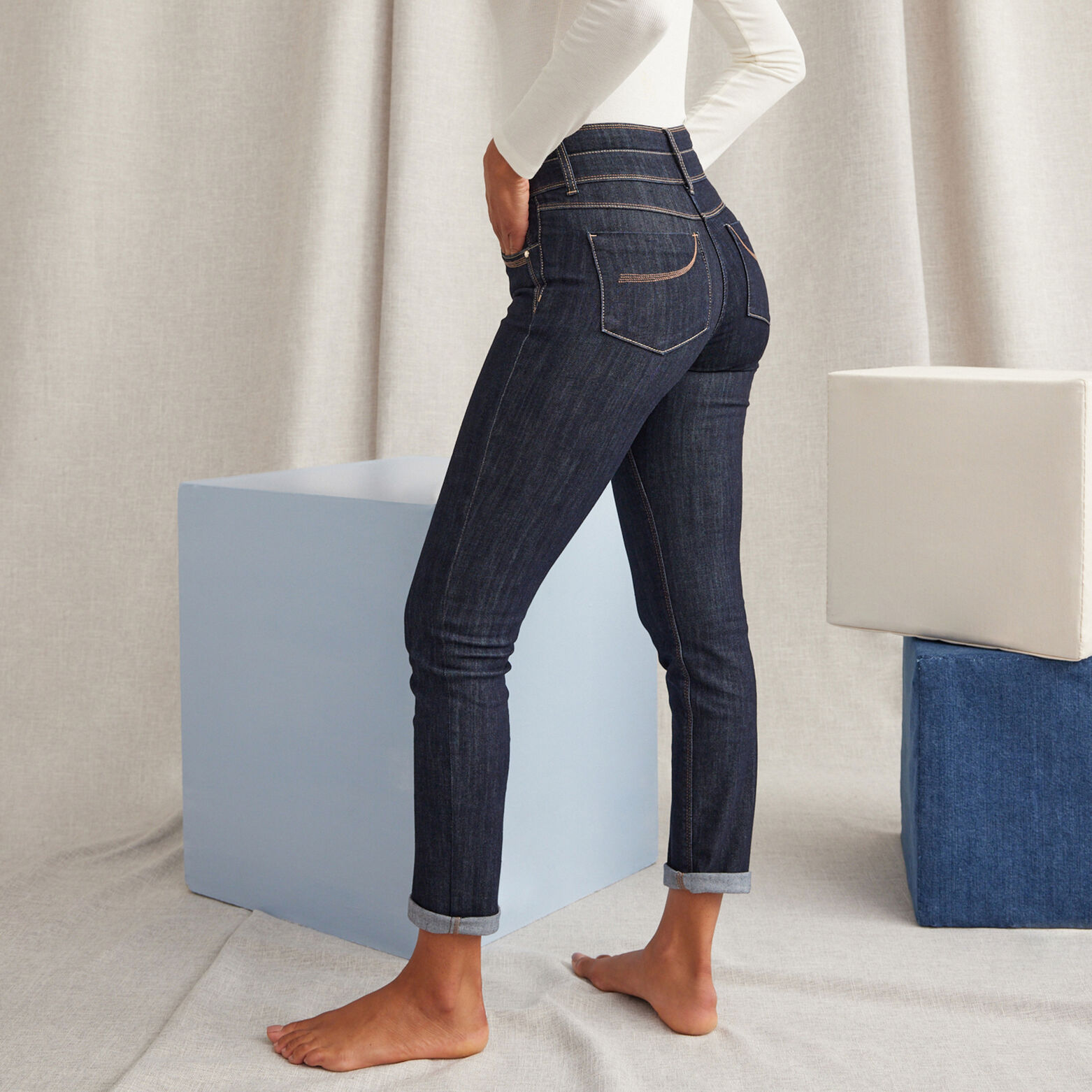 Jean raccourci taille haute femme