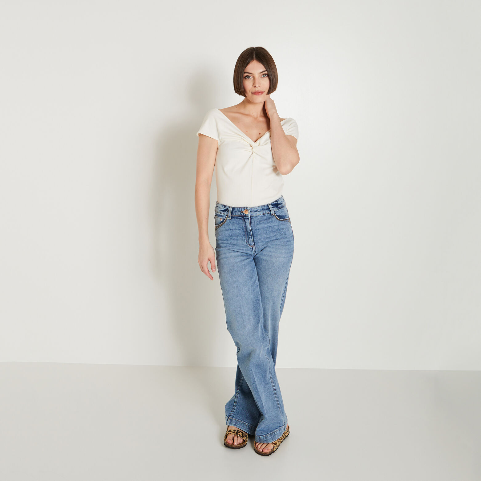 Tshirt large encolure femme
