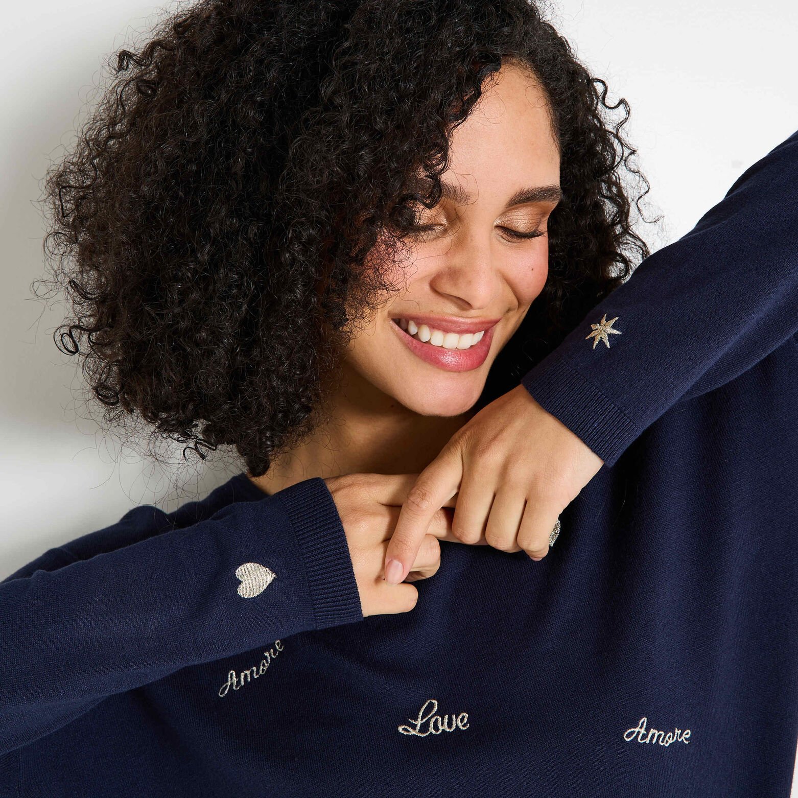 Pull col V manches longues femme