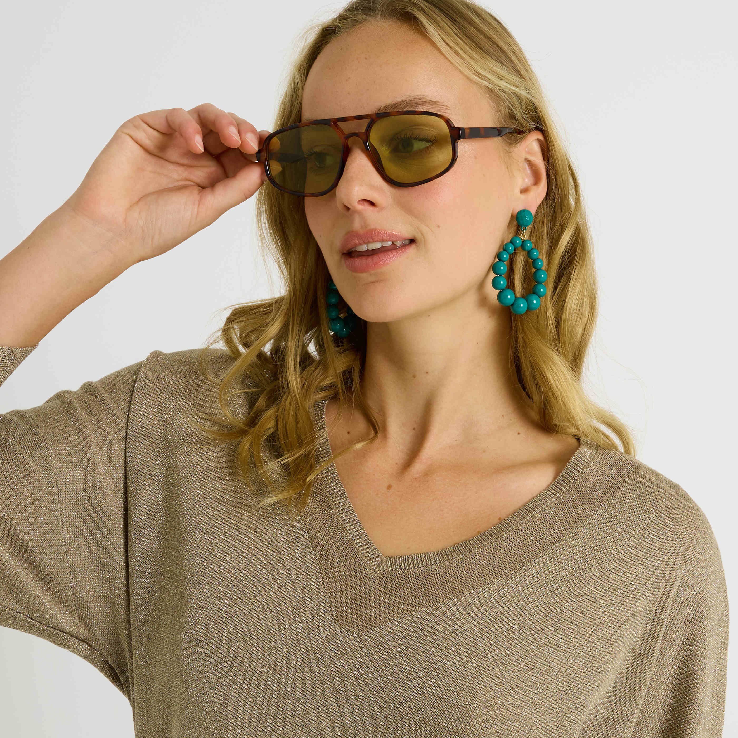 Pull brillant &agrave; col V femme