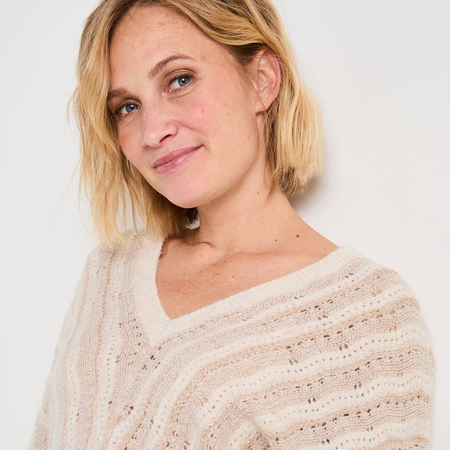 Pull col V femme