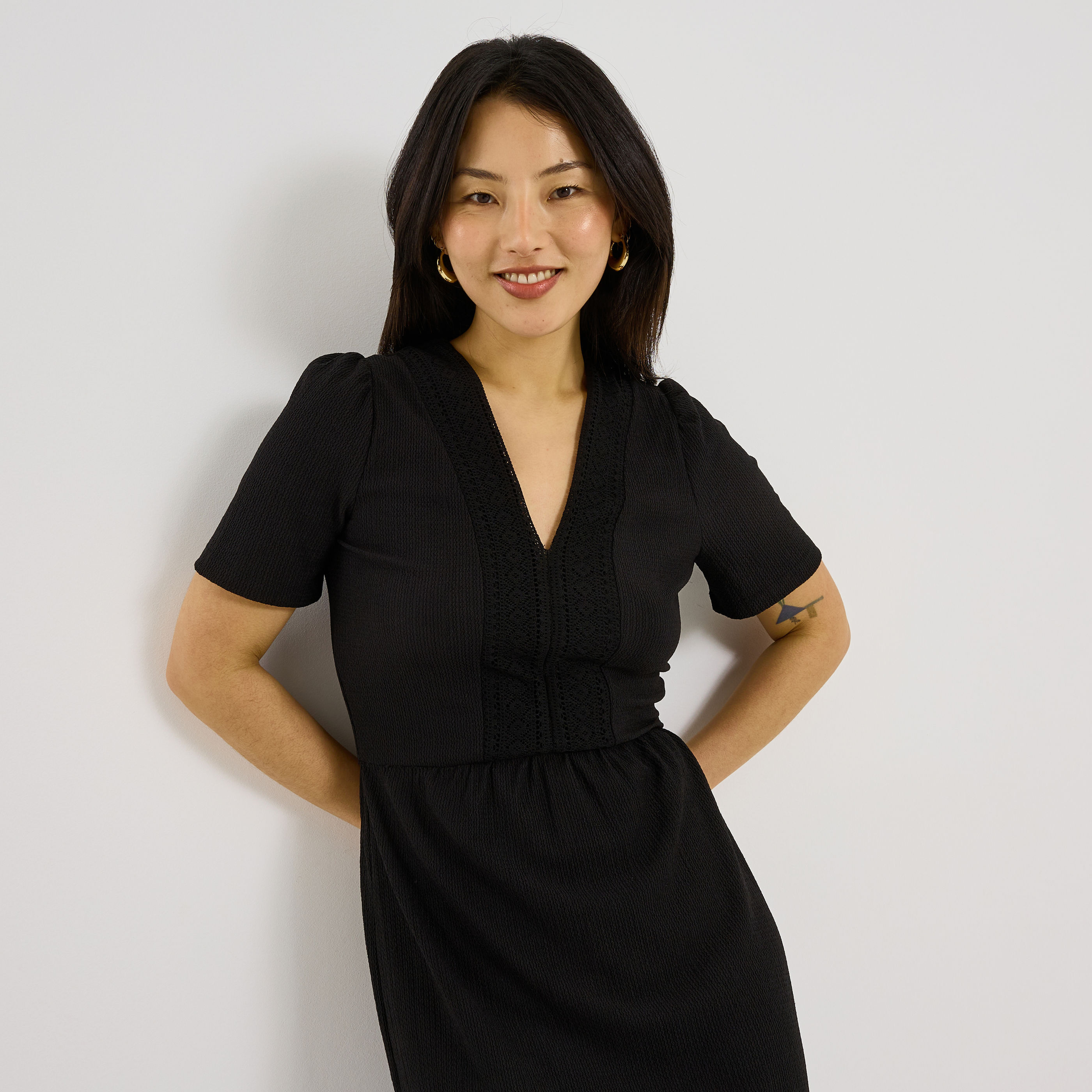 Robe en maille unie taille &eacute;lastiqu&eacute;e