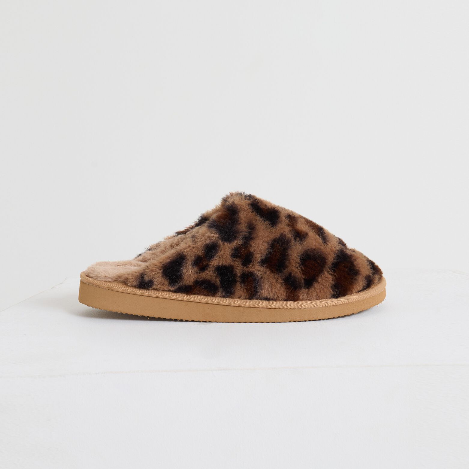 Chaussons léopard femme