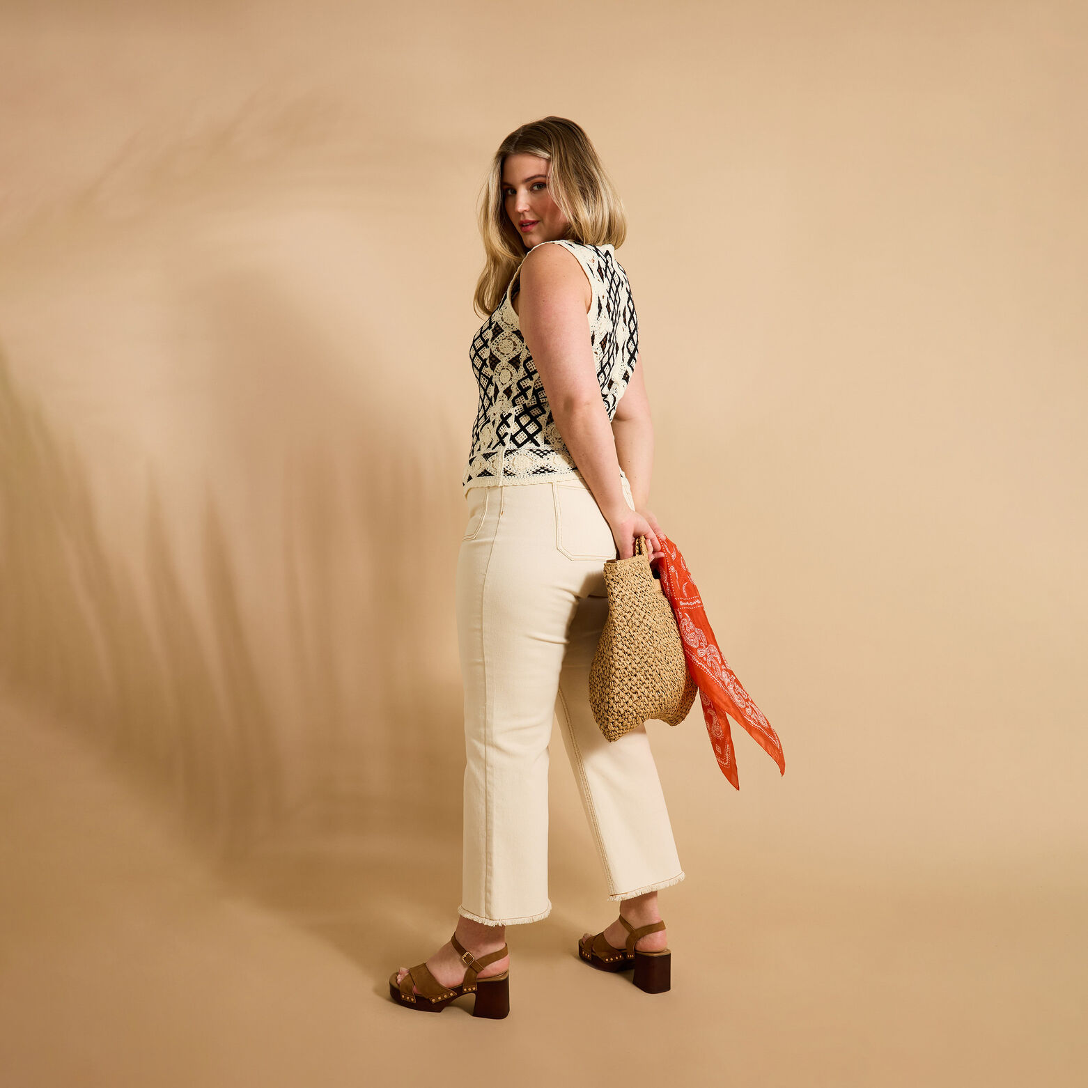 Gilet en crochet femme