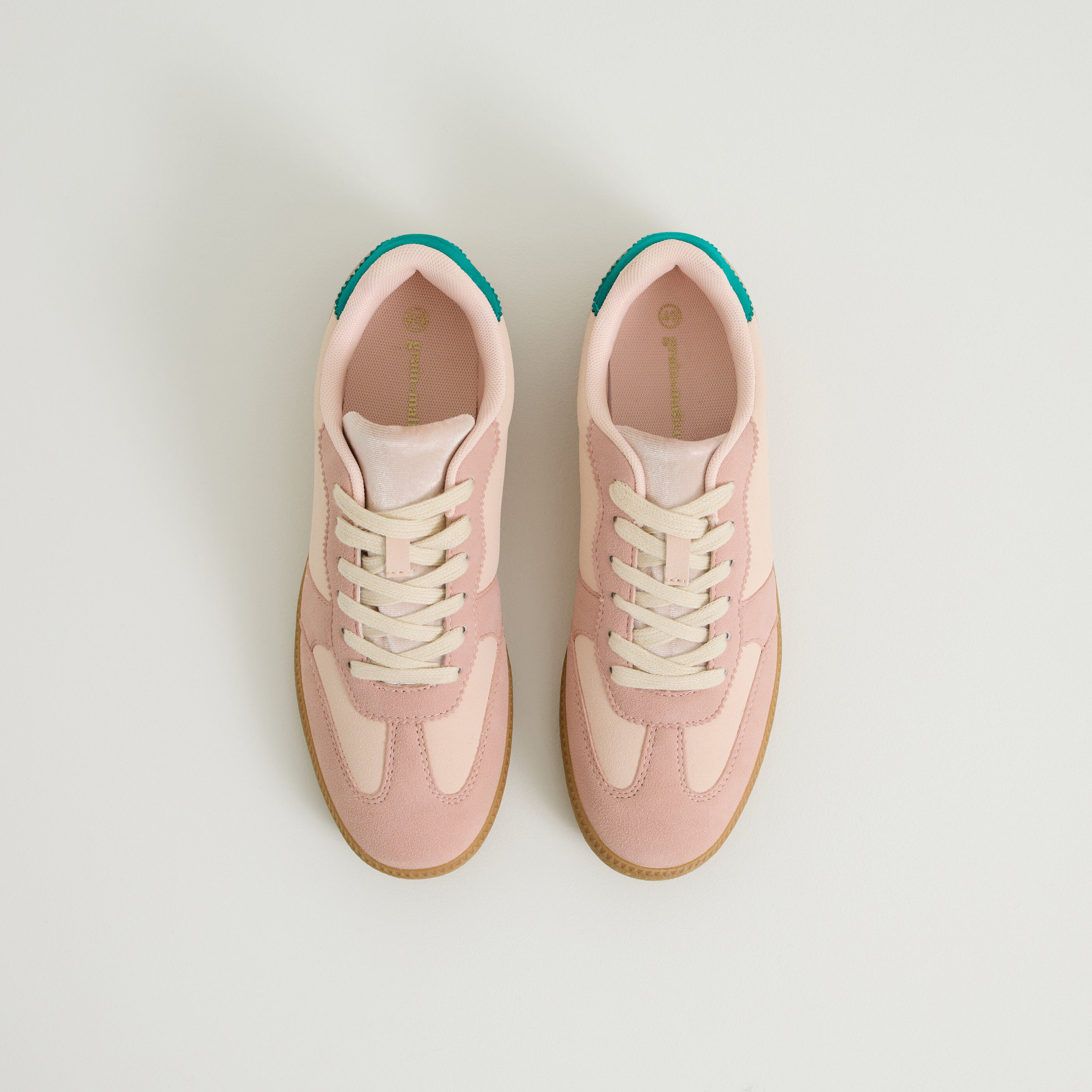 Baskets basses unies femme