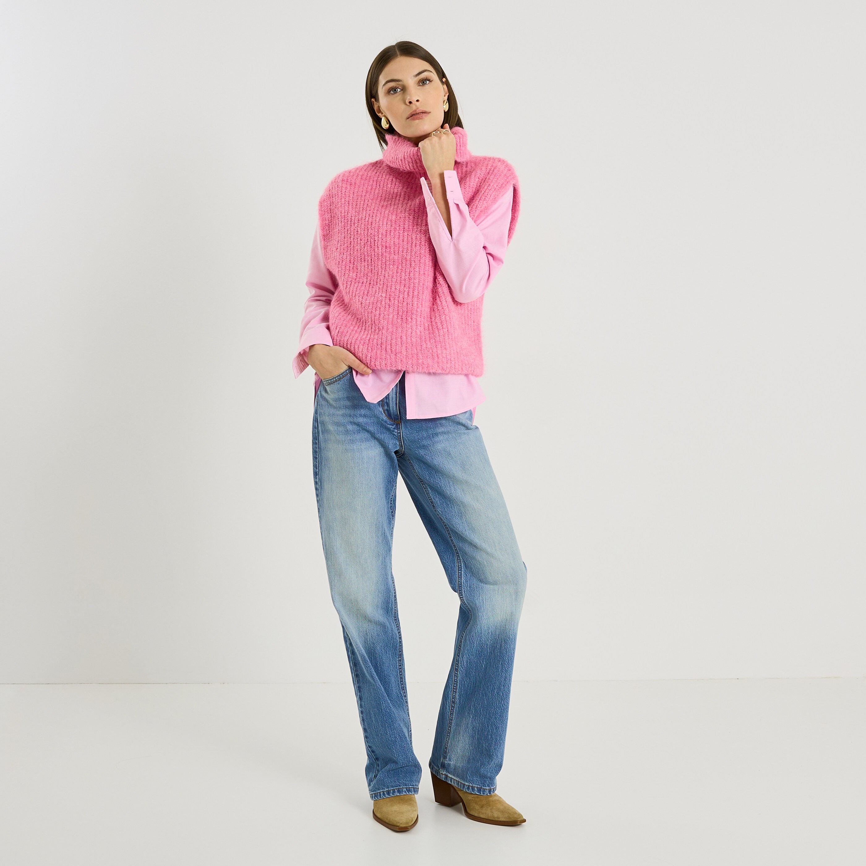 Pull col roul&eacute; sans manches femme