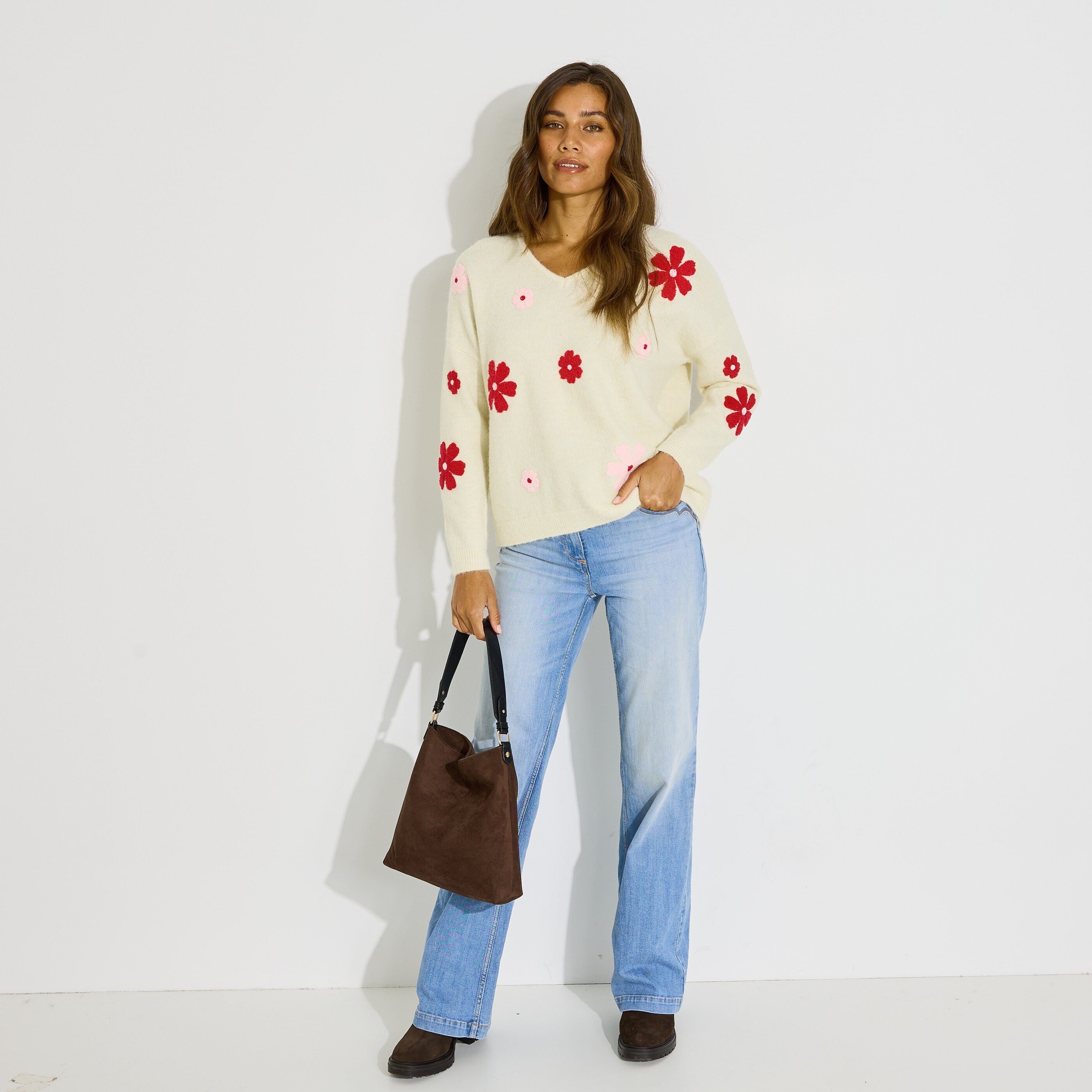 Pull col v broderie fleurs femme