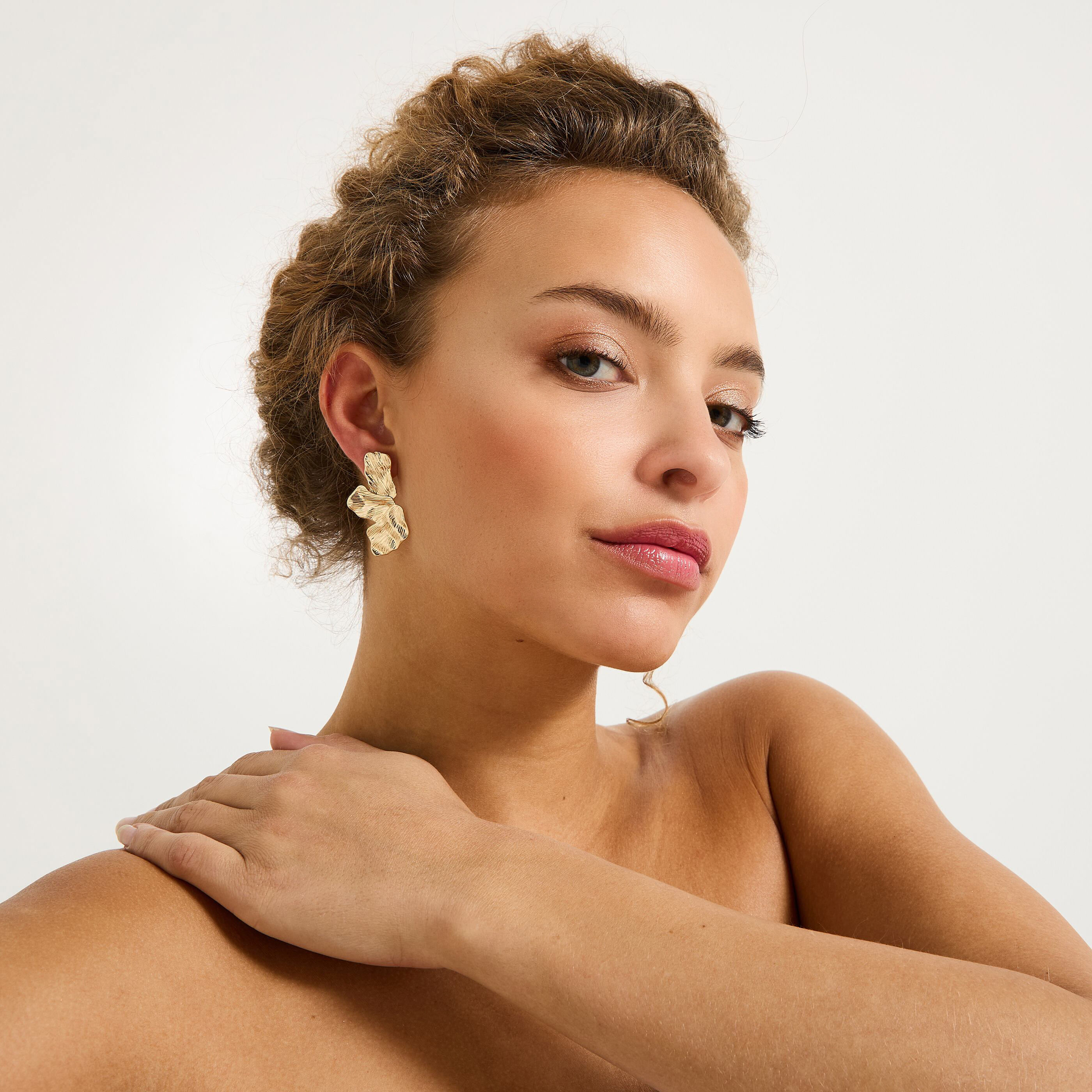 Boucles d'oreilles demi-fleur femme