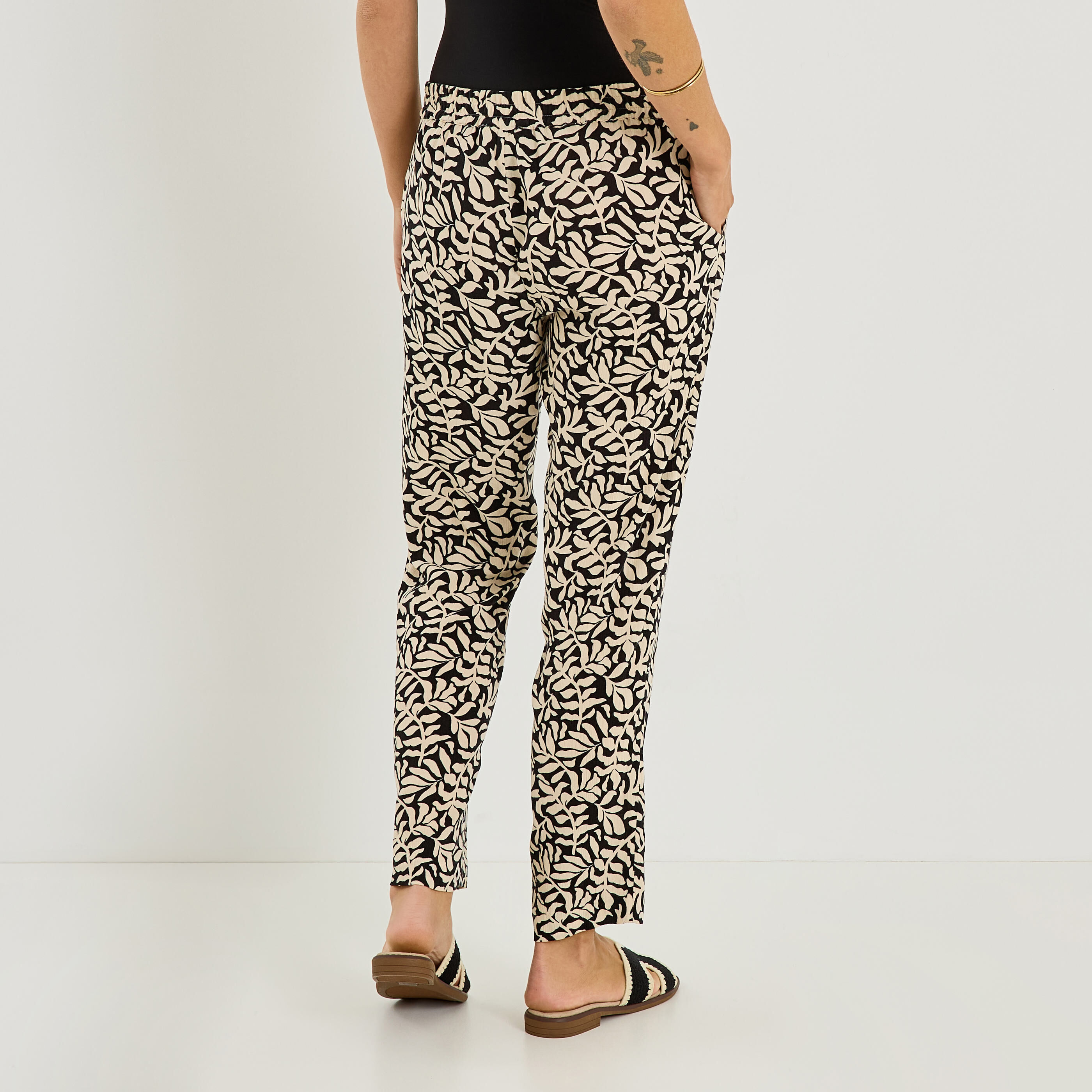 Pantalon fluide imprim&eacute; v&eacute;g&eacute;tal femme