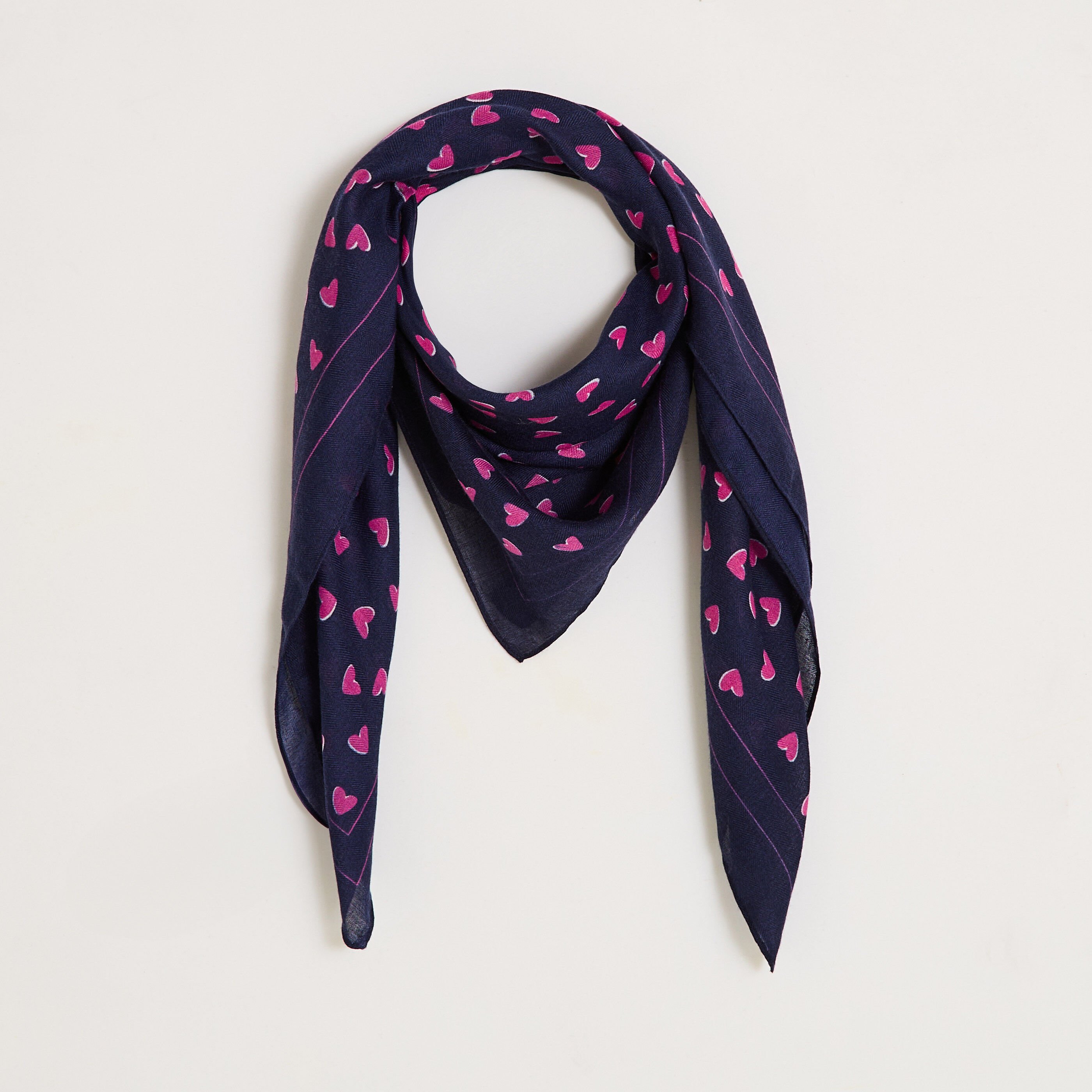 Foulard carr&eacute; imprim&eacute; coeur 