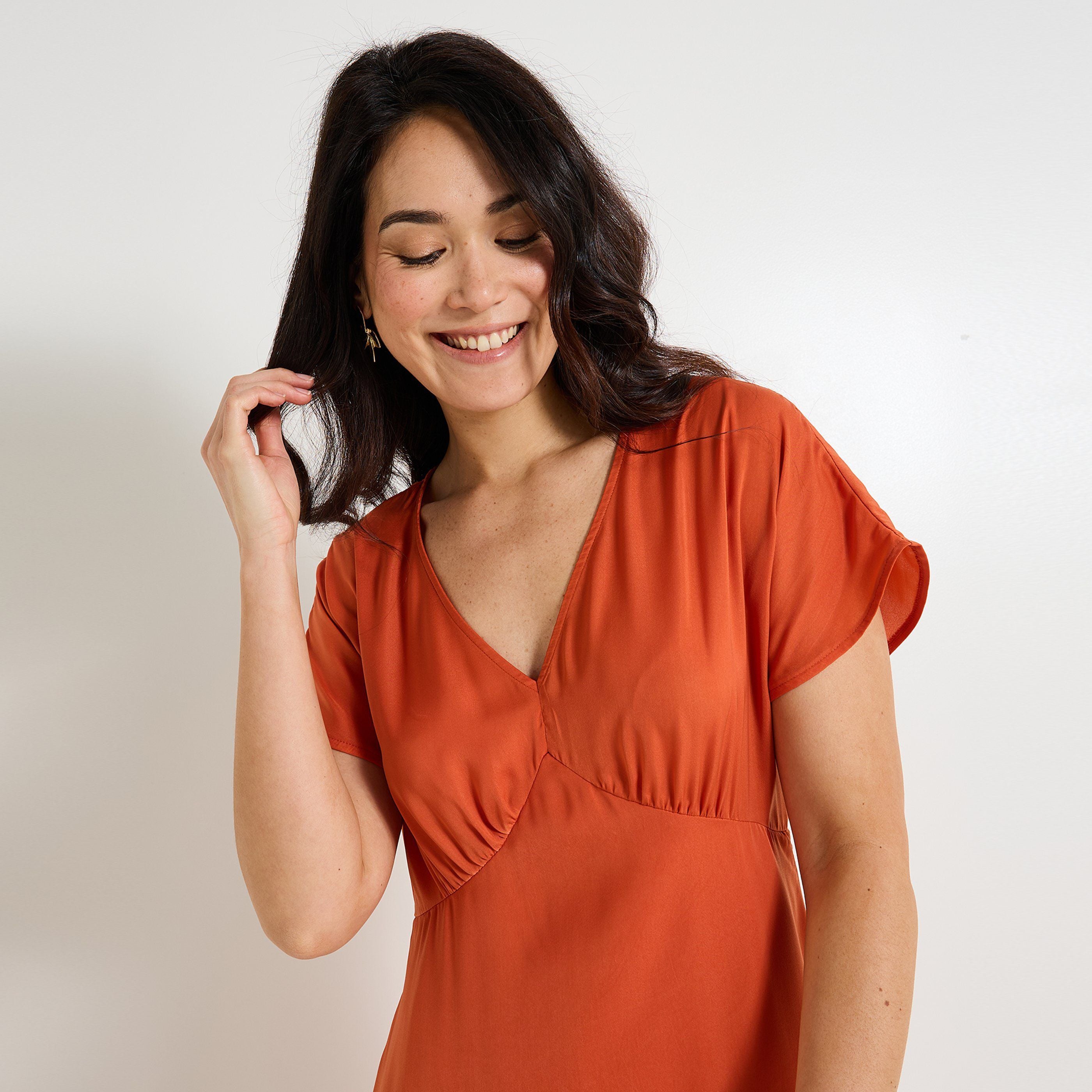 Robe longue satin&eacute;e femme
