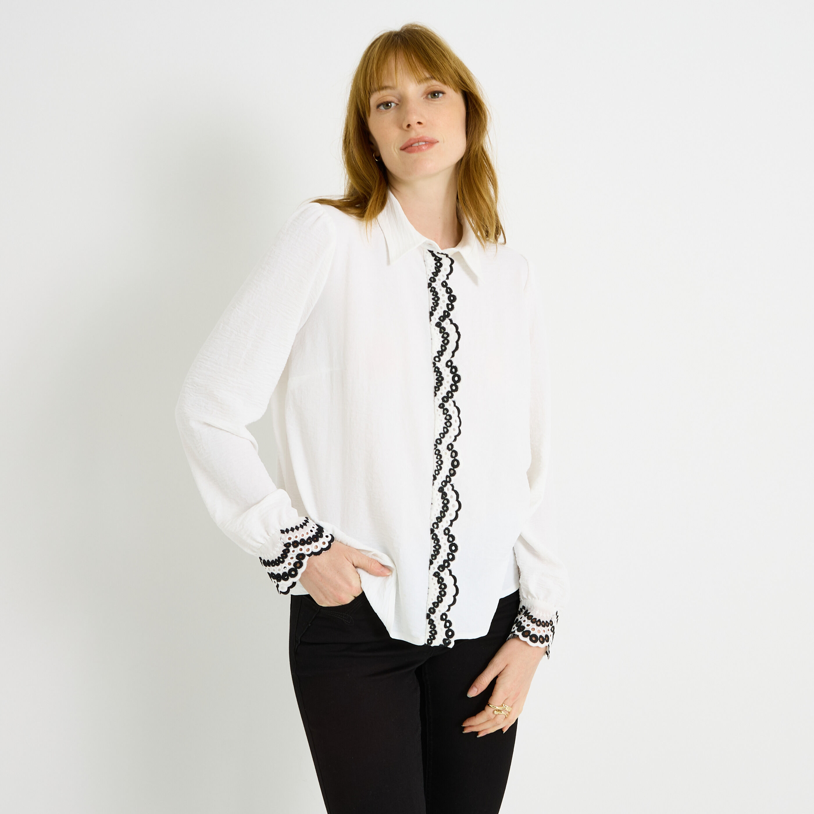 Chemise bicolore d&eacute;tails fantaisie femme