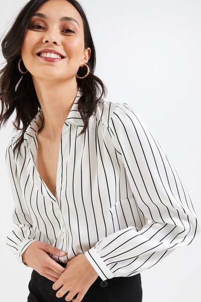 Chemise satinée à manches longues